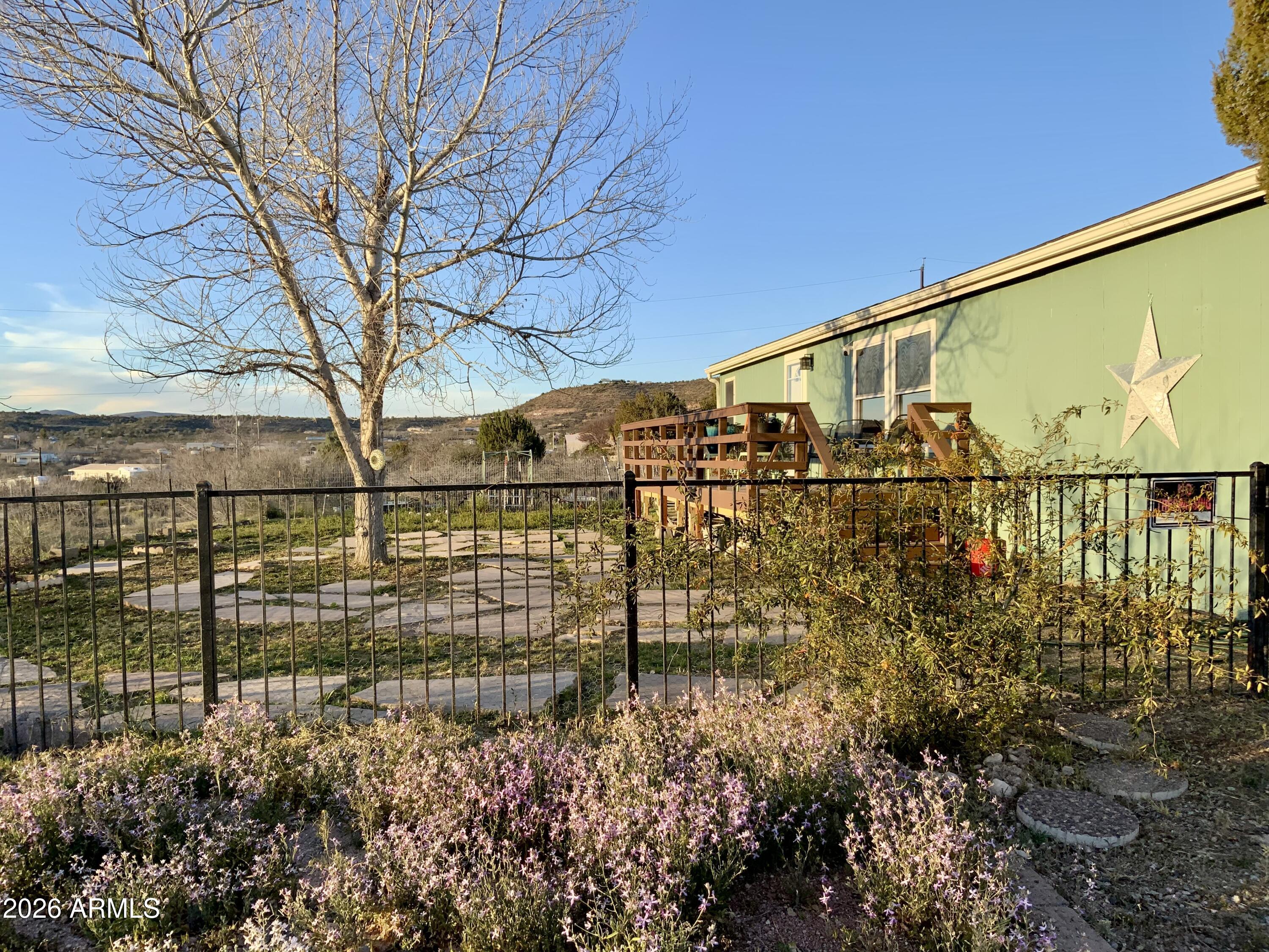 2620 E Desert Willow Drive