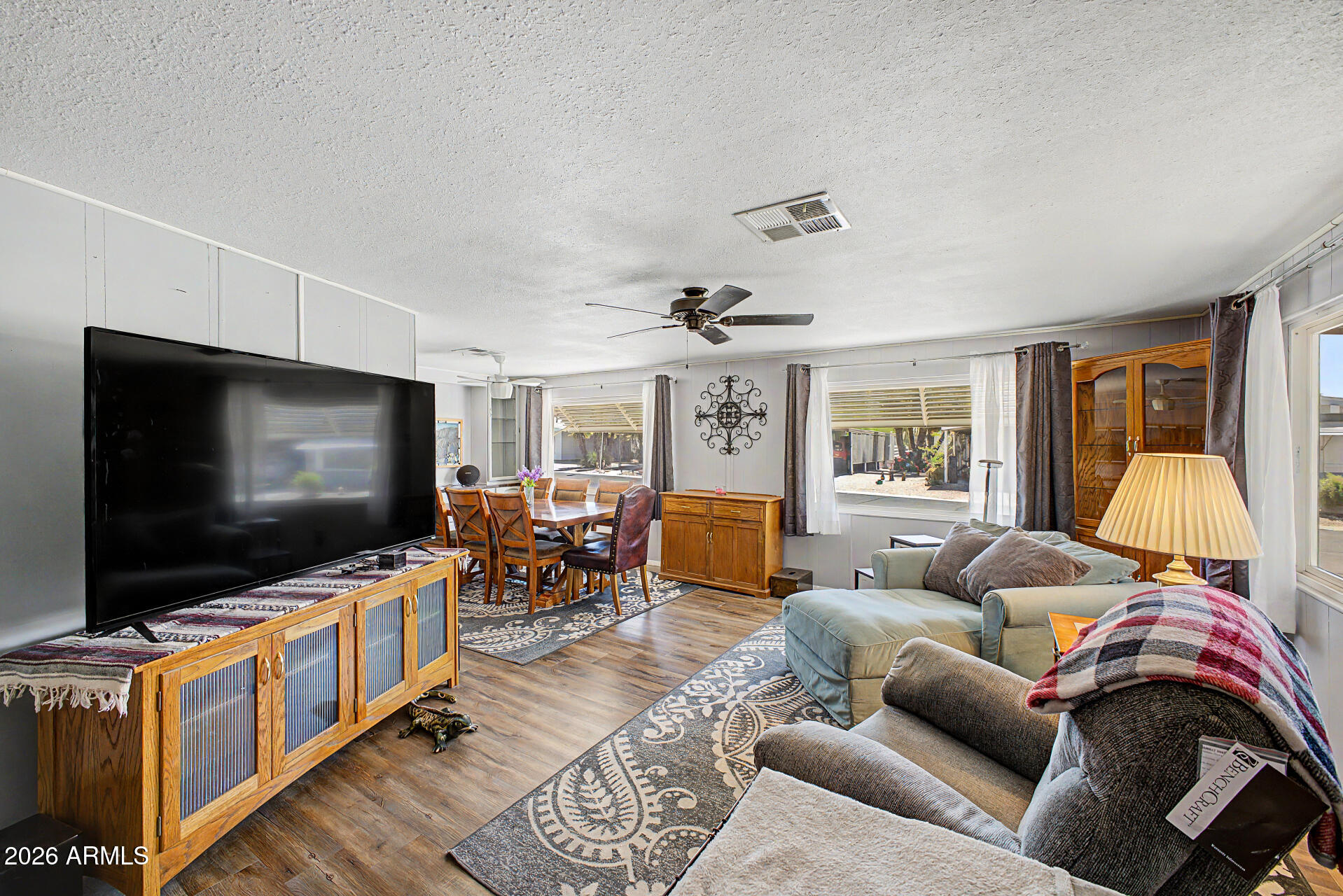 3104 E Broadway Road 184