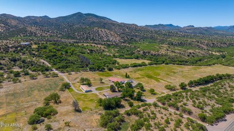 Photo of 2671 Highway 82, Patagonia, AZ 85624 (MLS # 6595615)