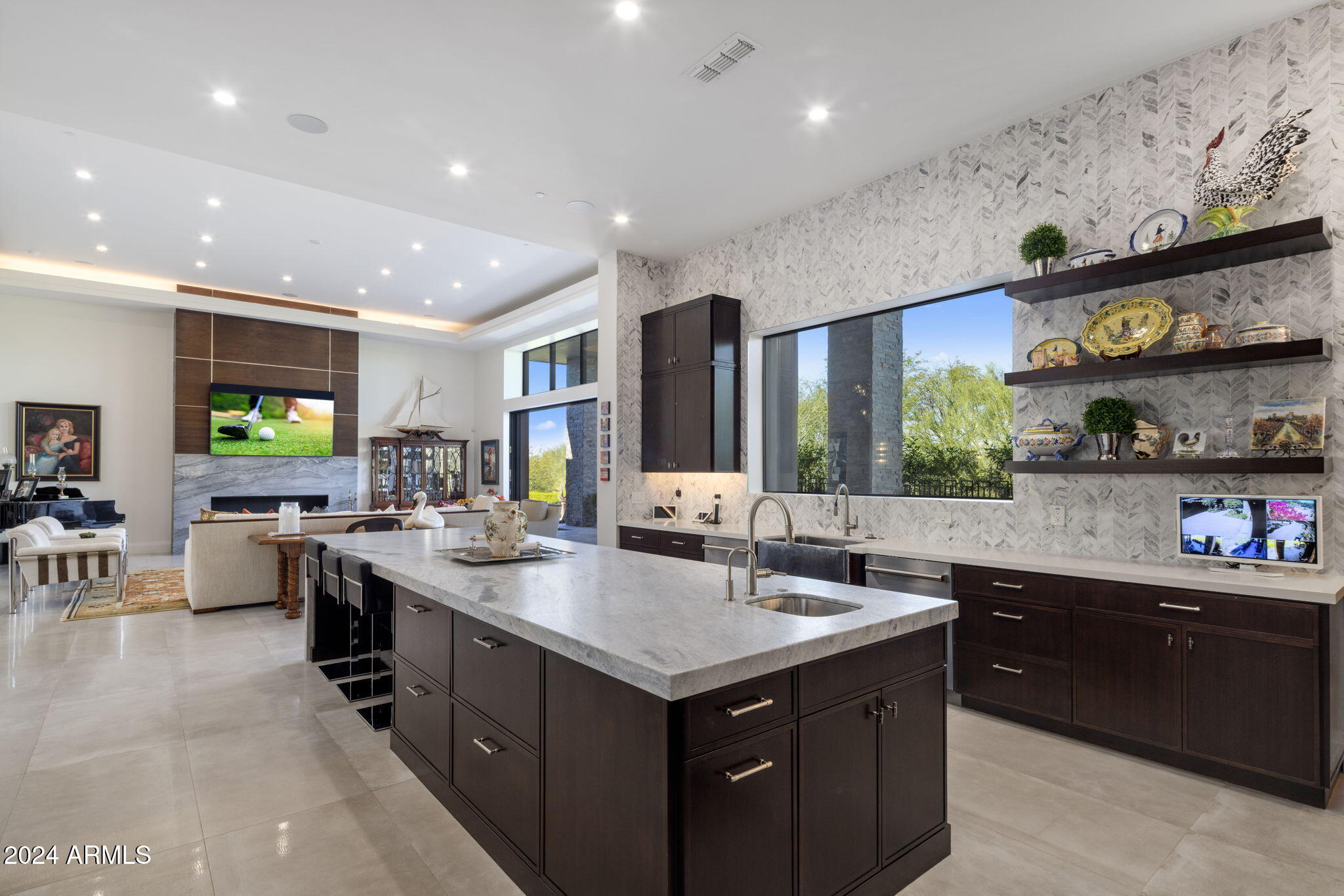 10284 E RUNNING DEER Trail