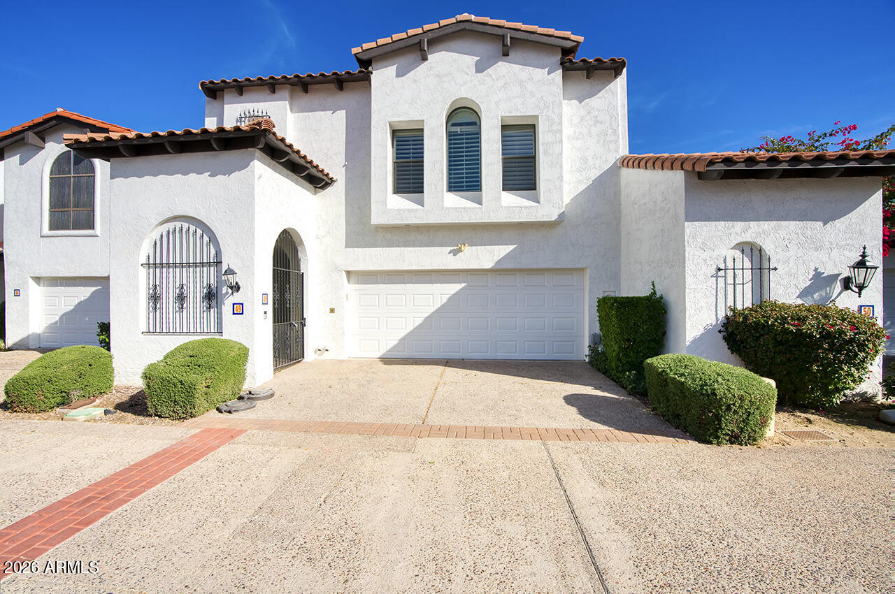 77 E MISSOURI Avenue 49