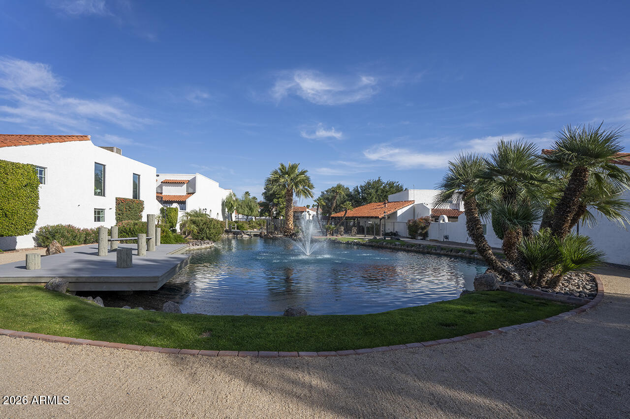 77 E MISSOURI Avenue 49