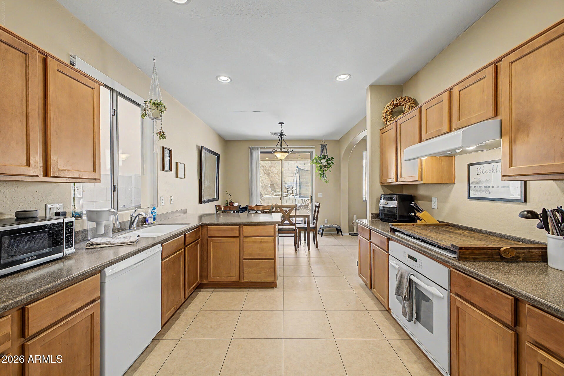 1638 W COTTONWOOD Lane