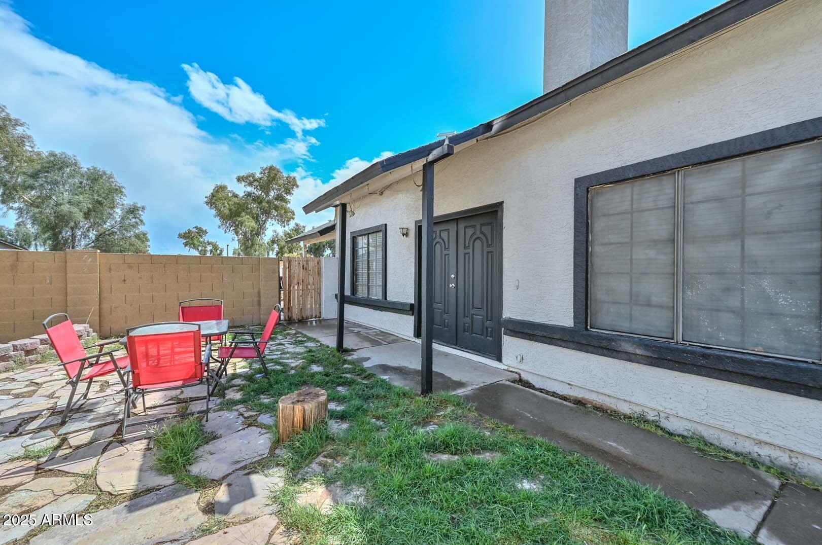 3827 N 88TH Lane