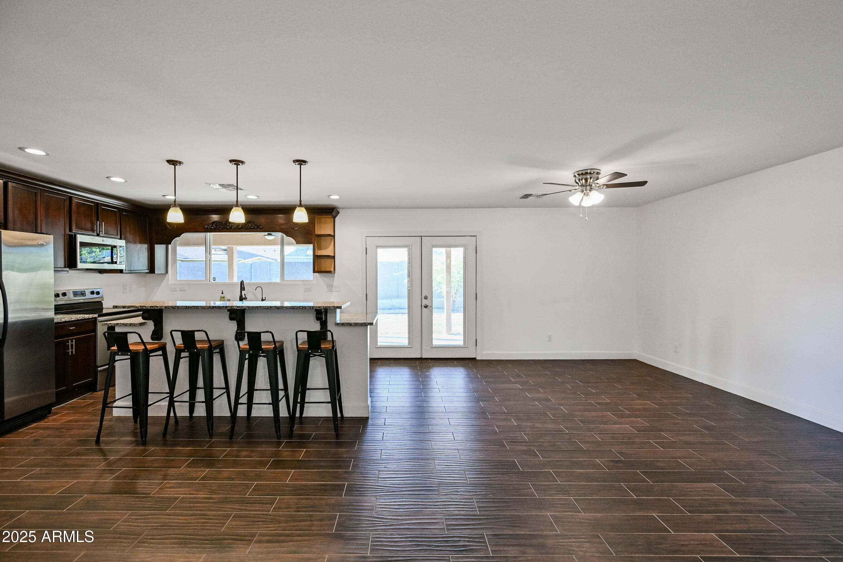 2914 E Michelle Drive