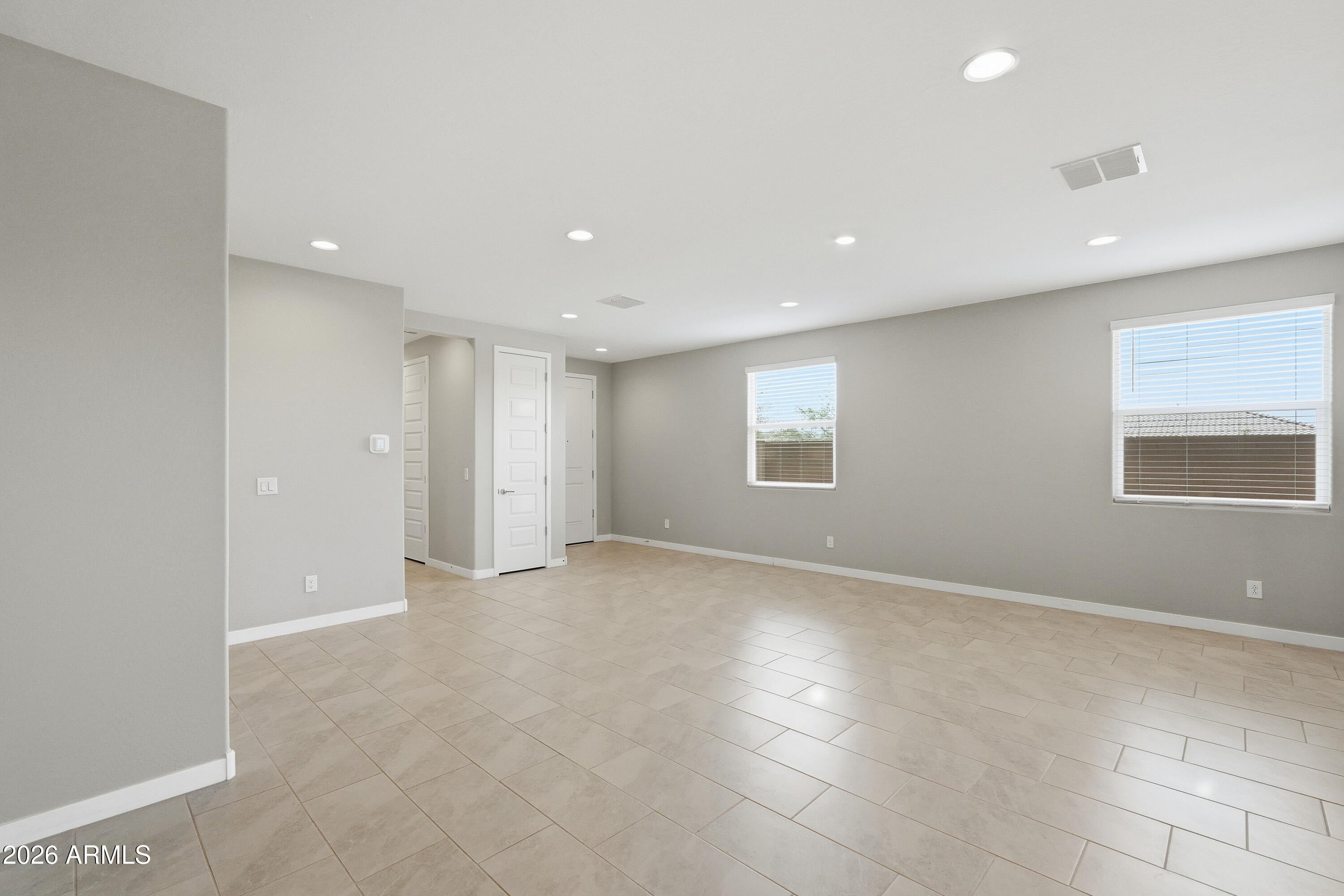 16692 W Alameda Road