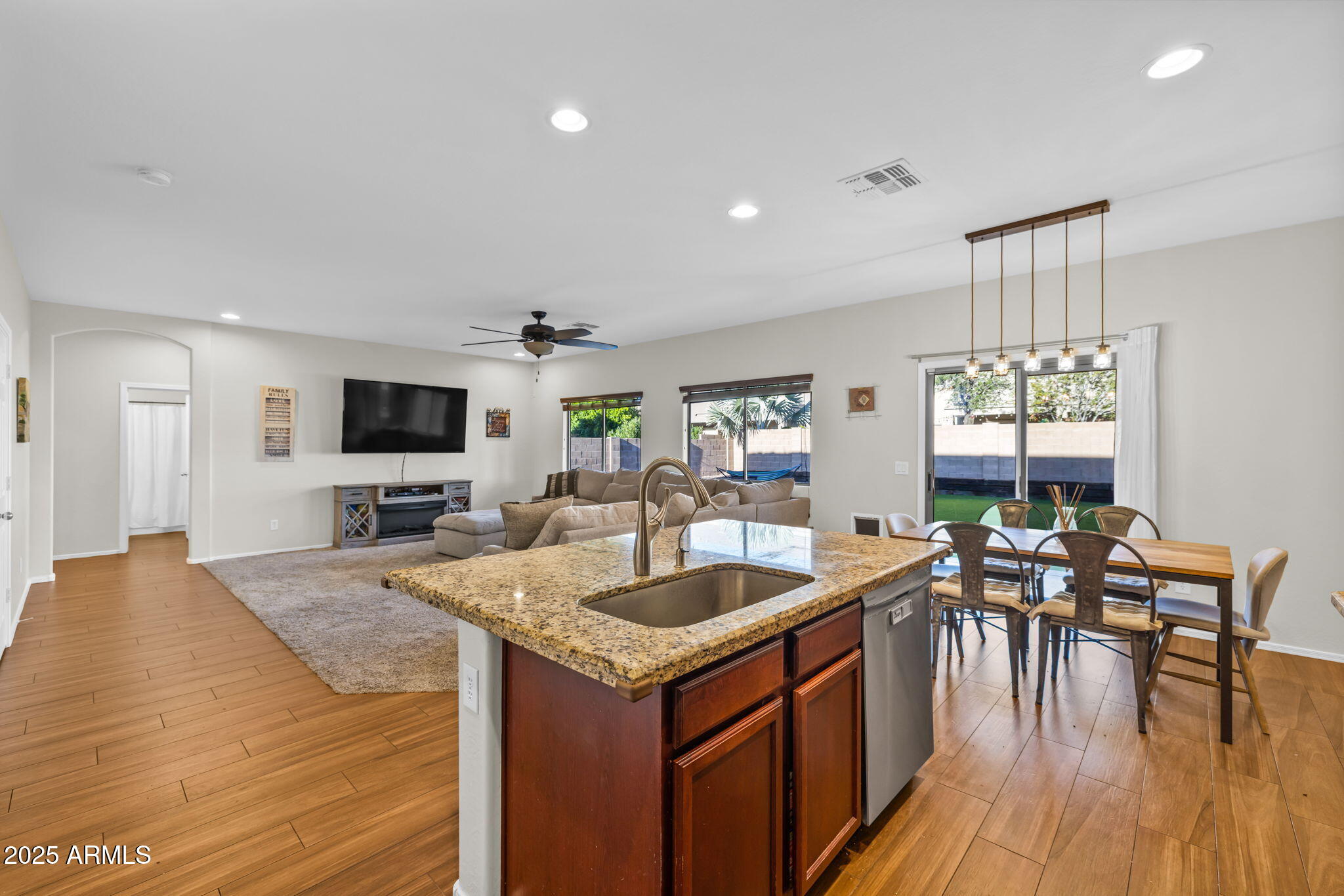 2540 E MISTY WILLOW Lane