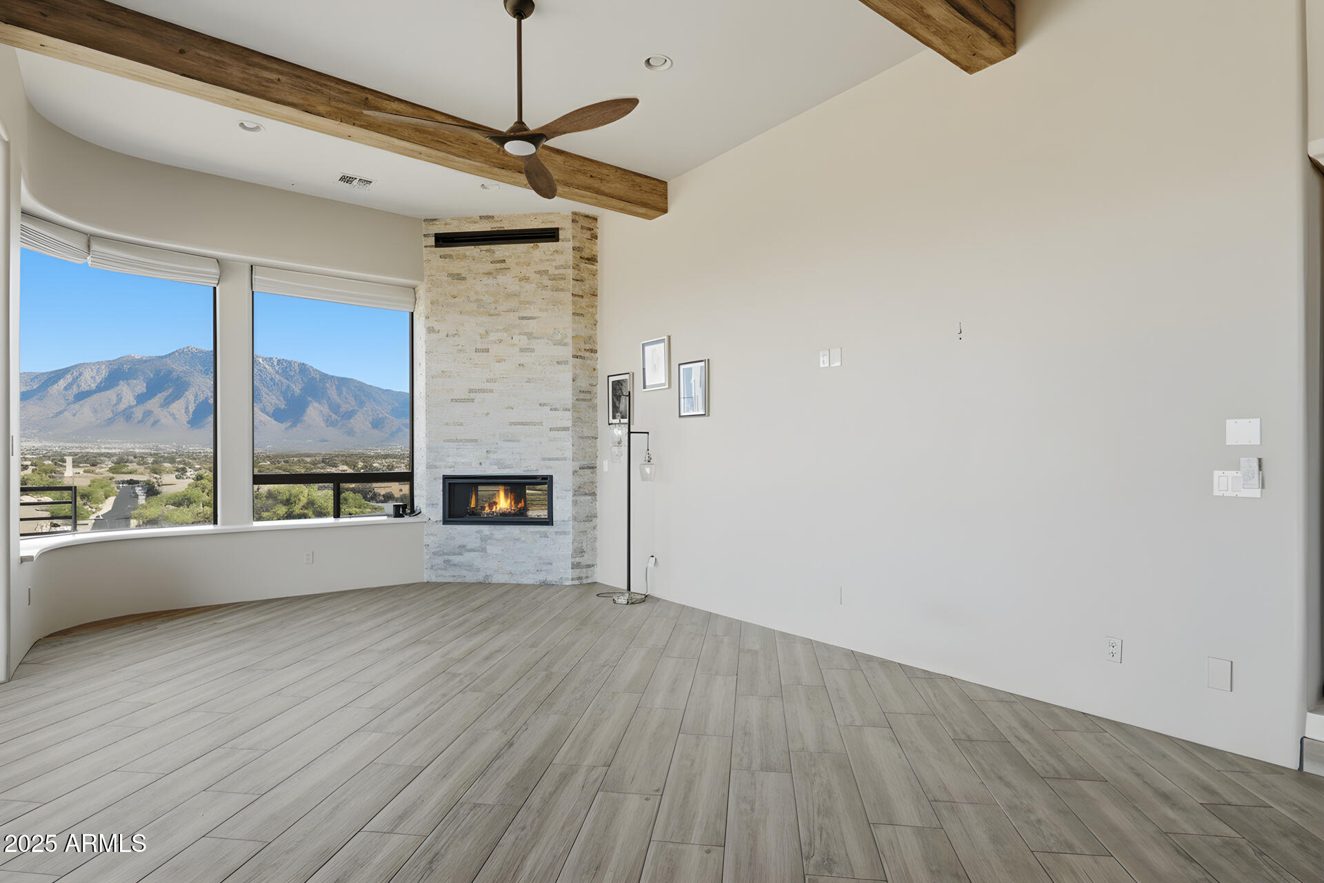 634 N SIGNAL BUTTE Road