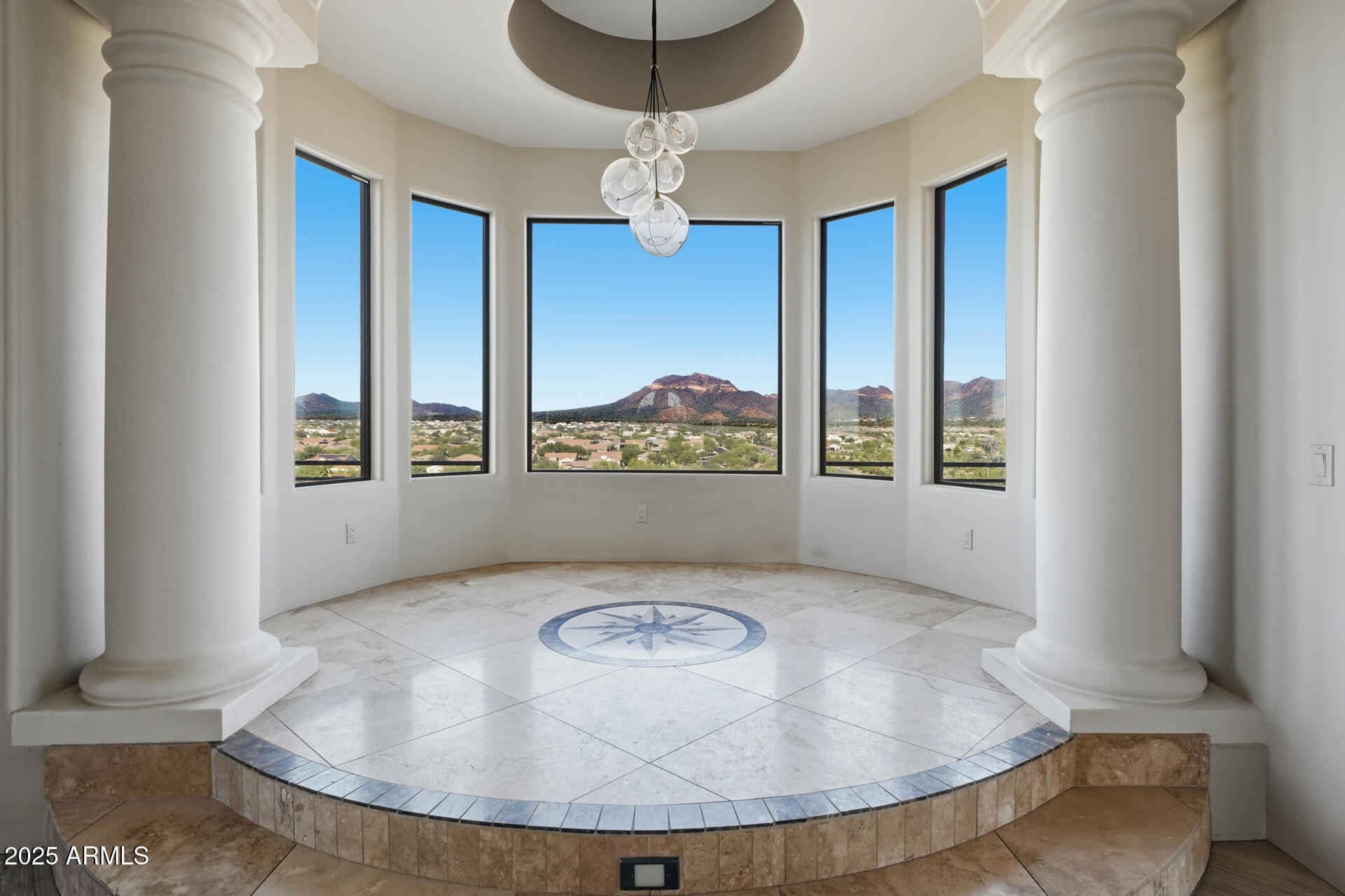 634 N SIGNAL BUTTE Road