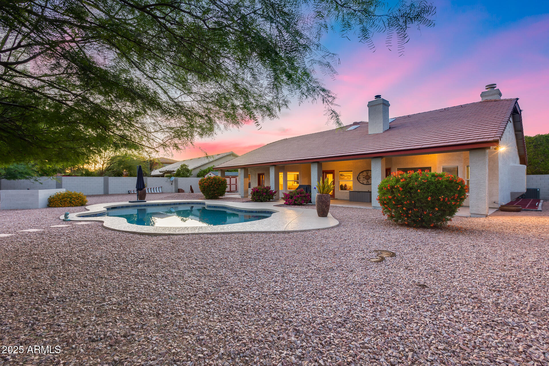 4637 W MISTY WILLOW Lane