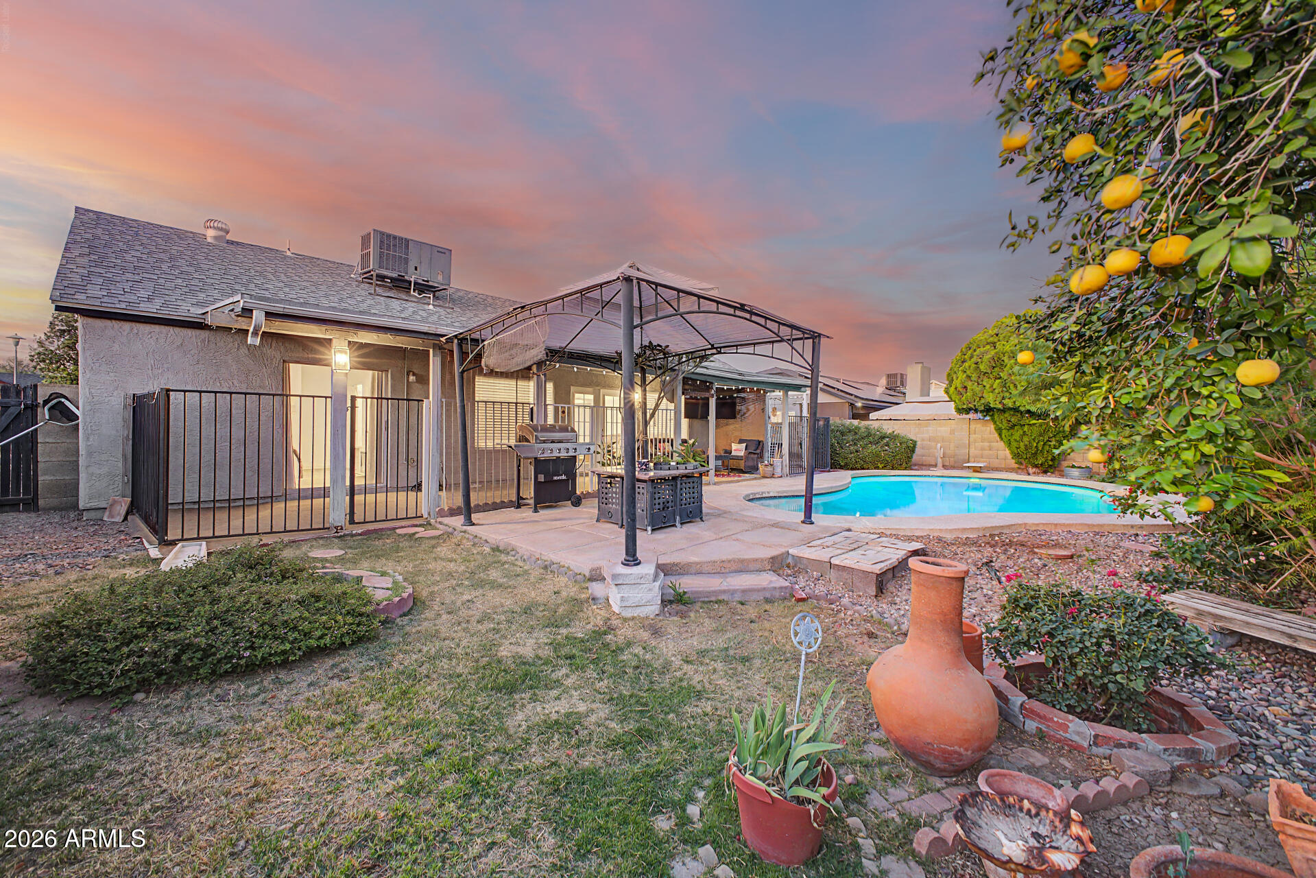 DAYBREAK UNIT 3 - Residential