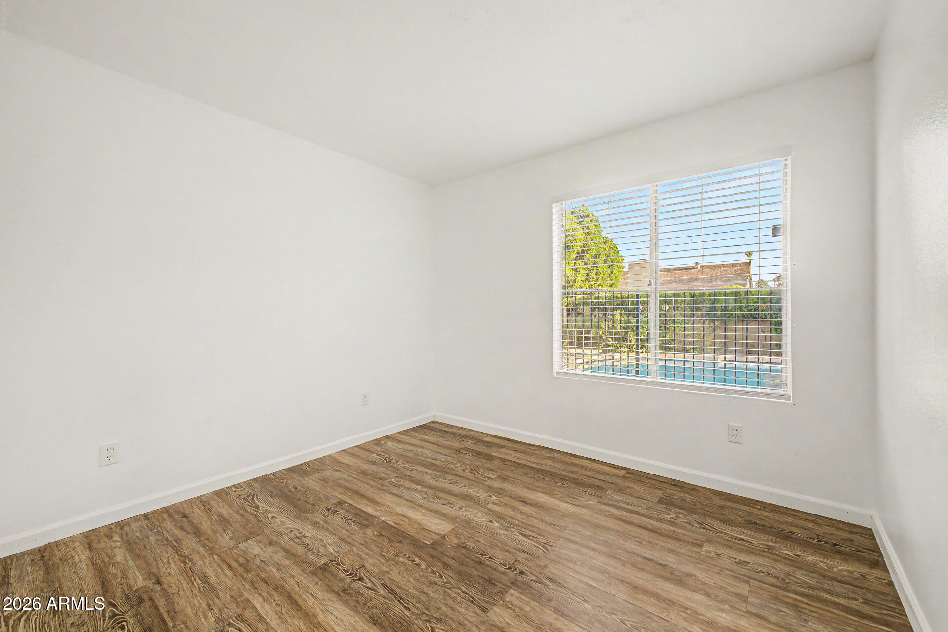 DAYBREAK UNIT 3 - Residential