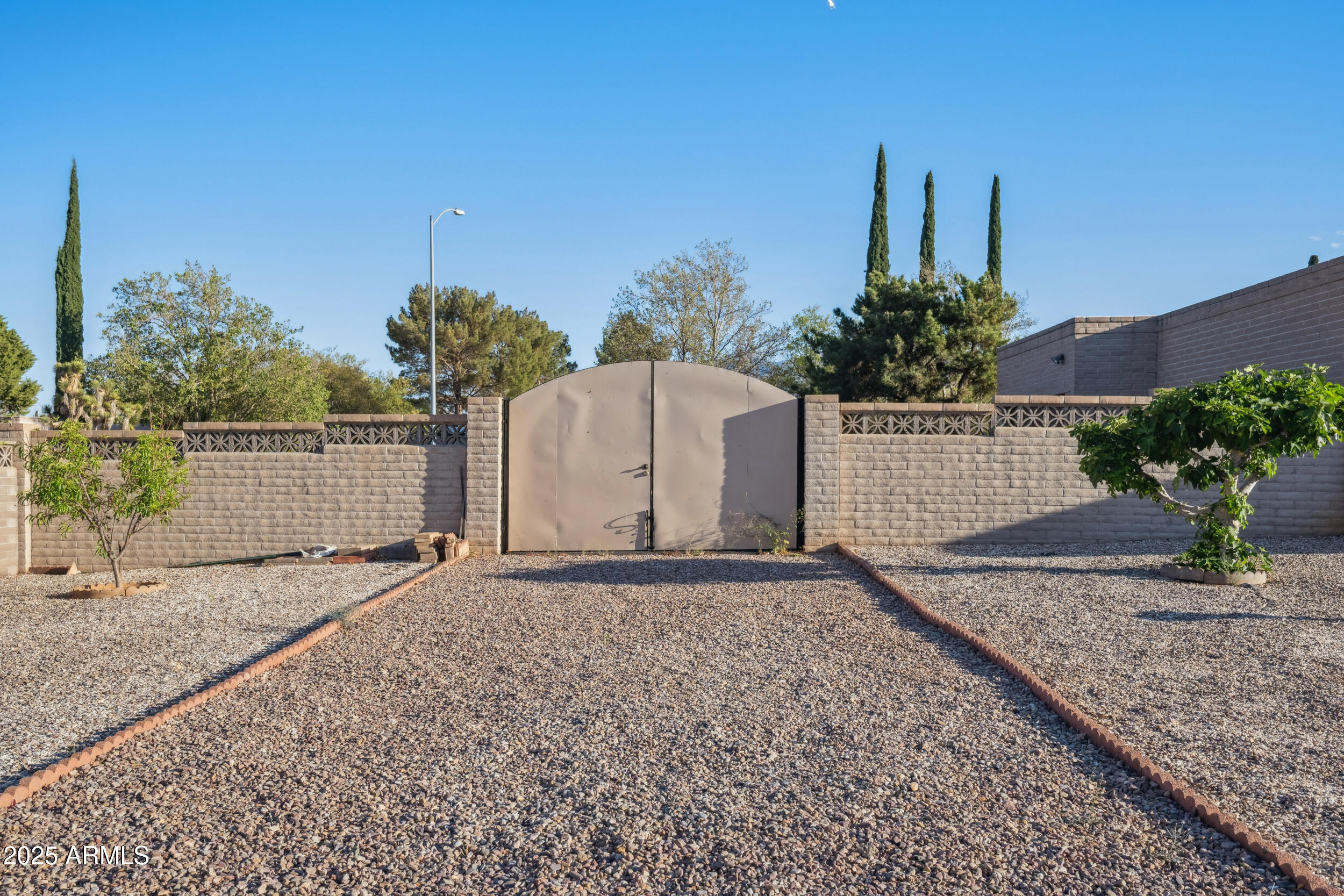 TOWN & COUNTRY ESTATES 3 - Residential
