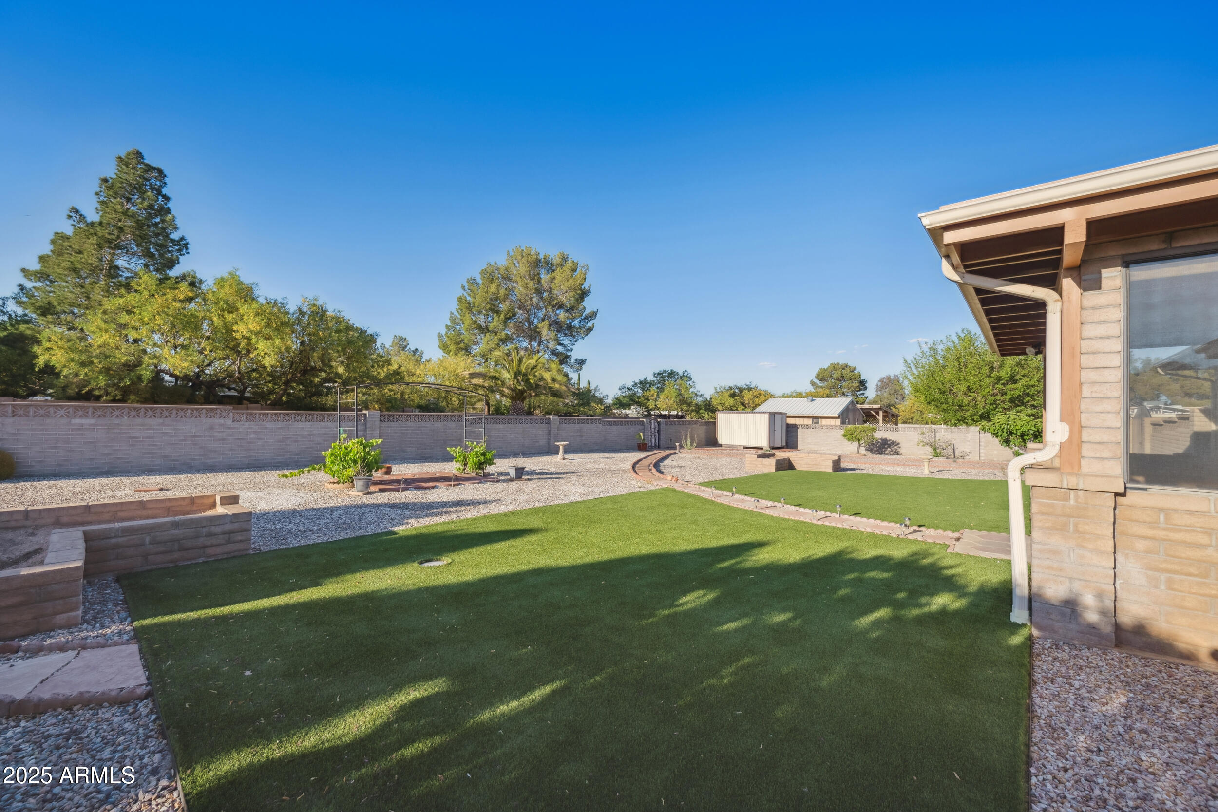 TOWN & COUNTRY ESTATES 3 - Residential