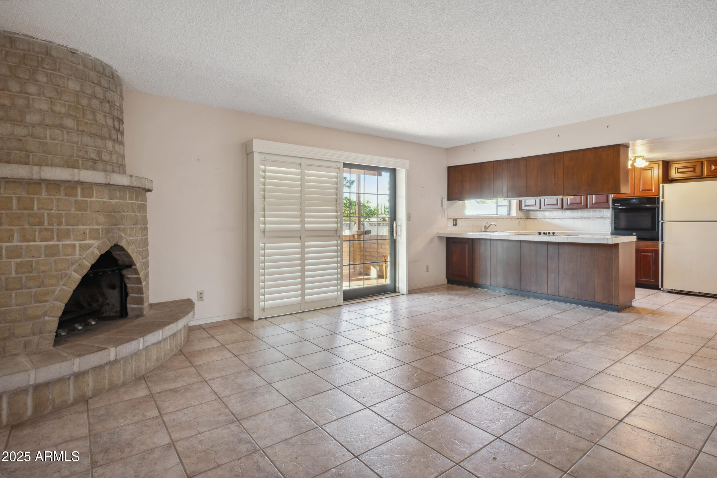 TOWN & COUNTRY ESTATES 3 - Residential
