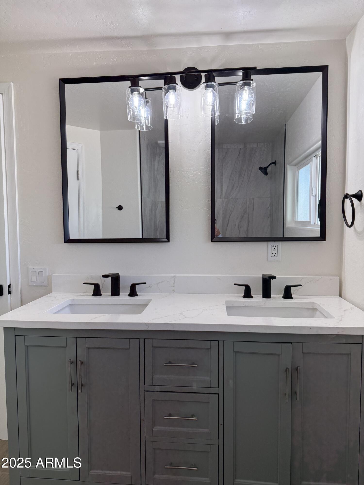 305 S Val Vista Drive 188