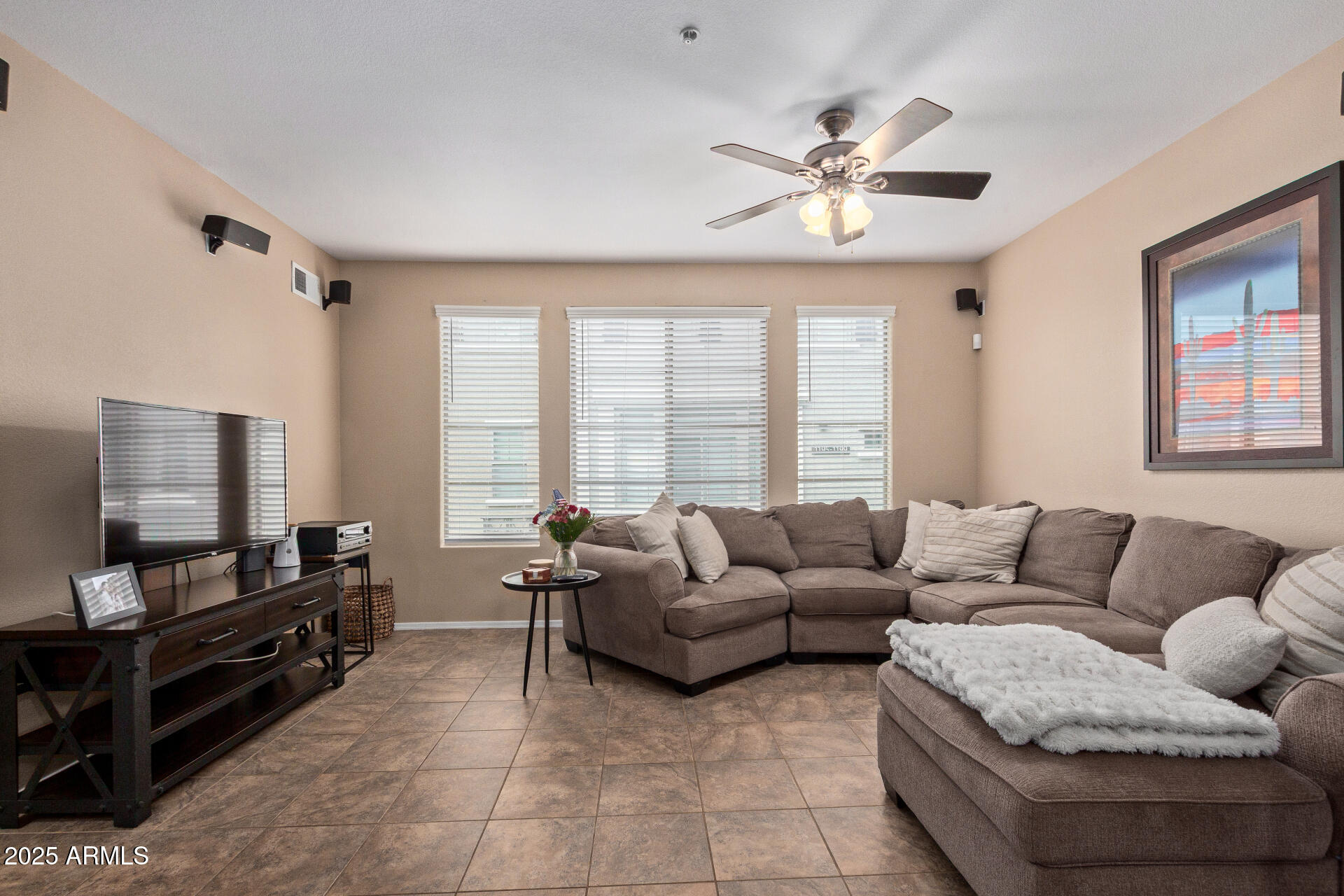2401 E RIO SALADO Parkway 1192