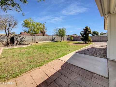 Single Family Residence in Mesa AZ 2522 IRWIN Circle 16.jpg