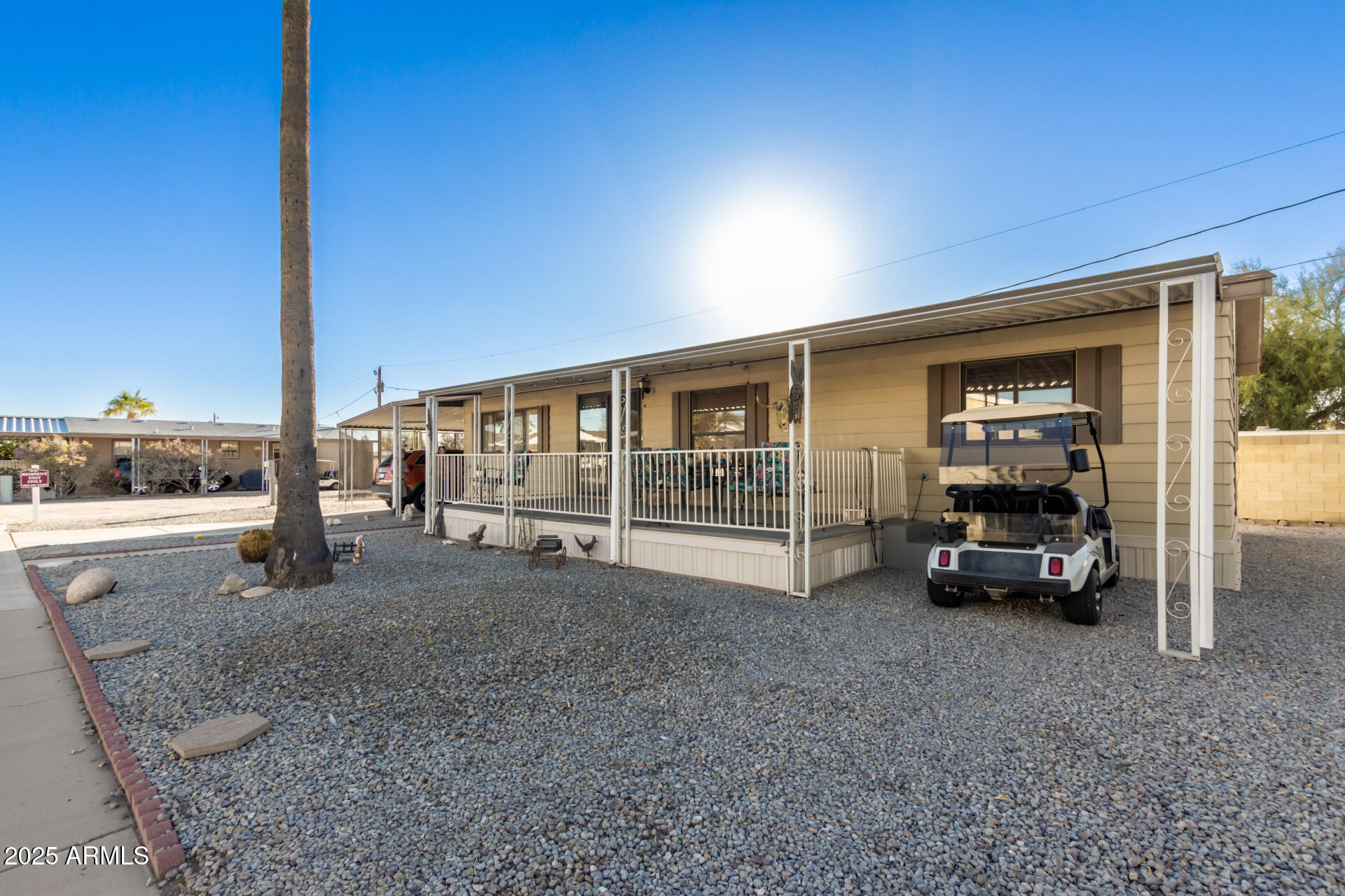 9333 E UNIVERSITY Drive 147