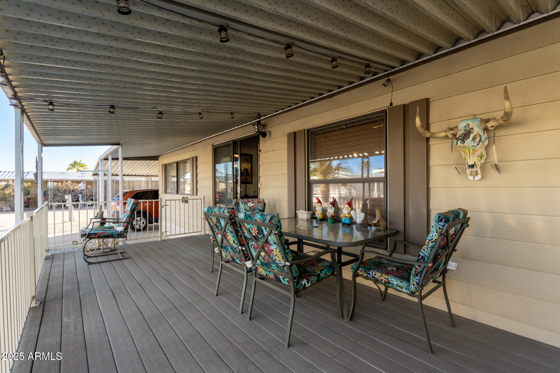 9333 E UNIVERSITY Drive 147