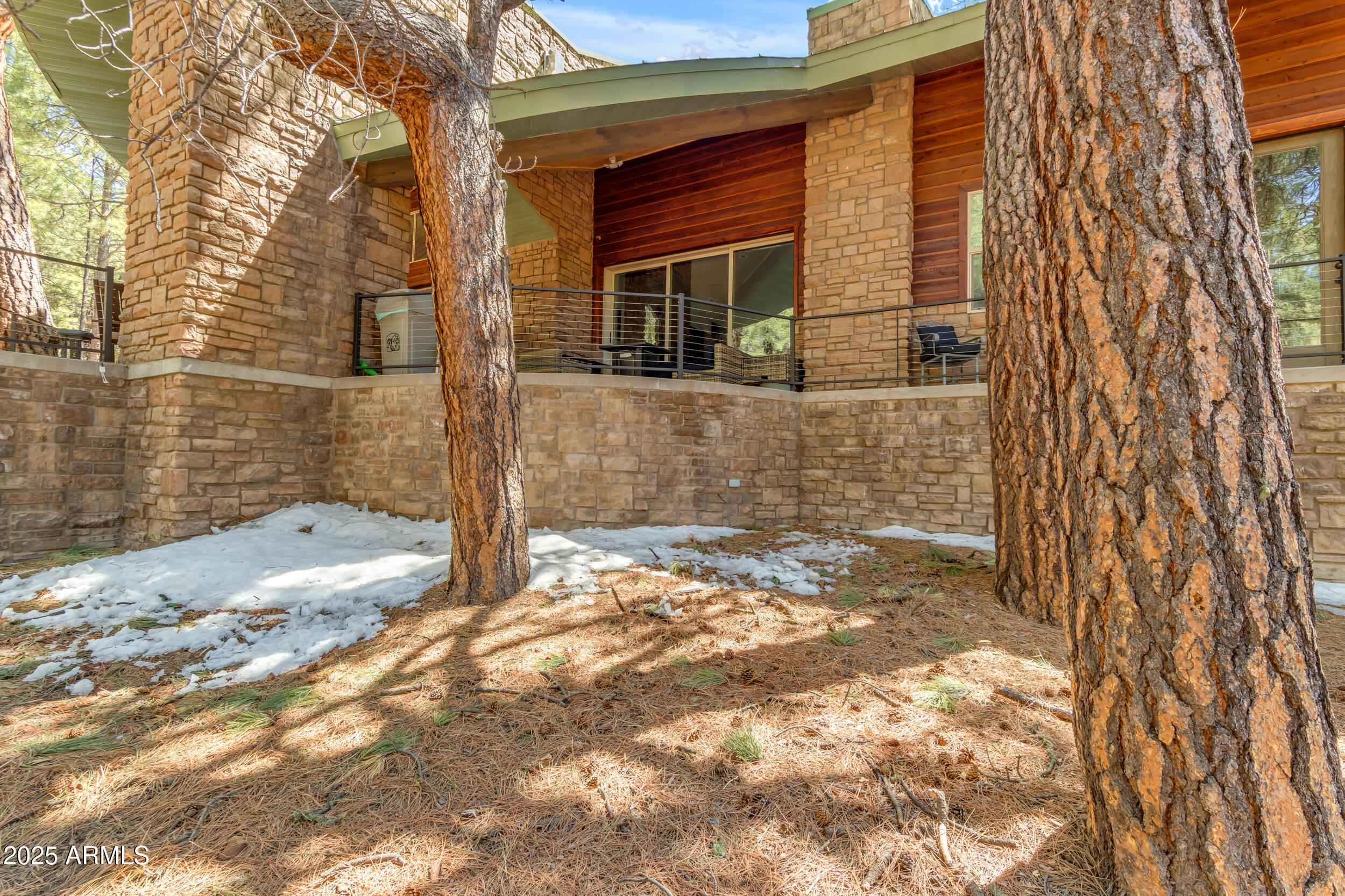 625 TROUT SPRINGS Road