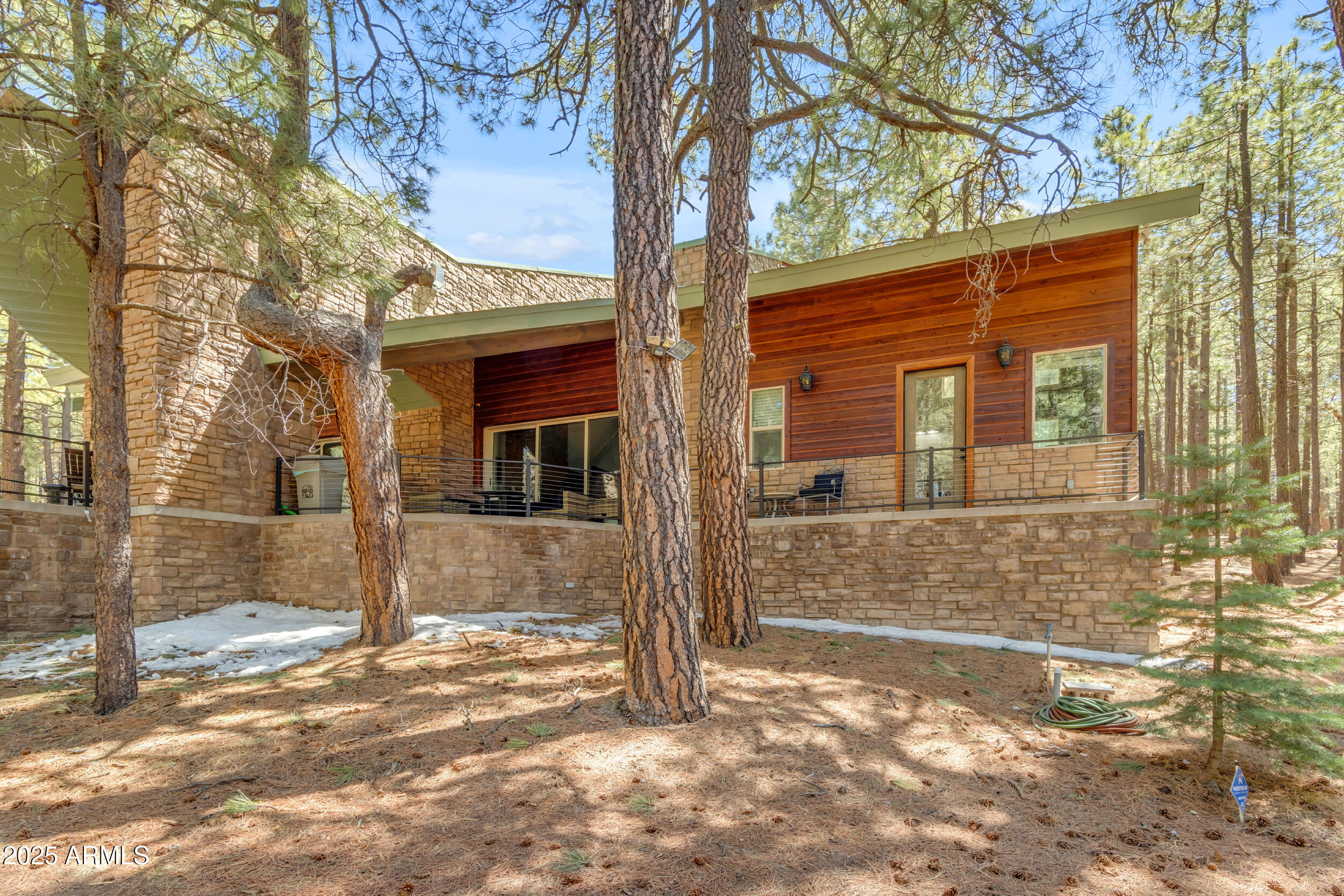 625 TROUT SPRINGS Road