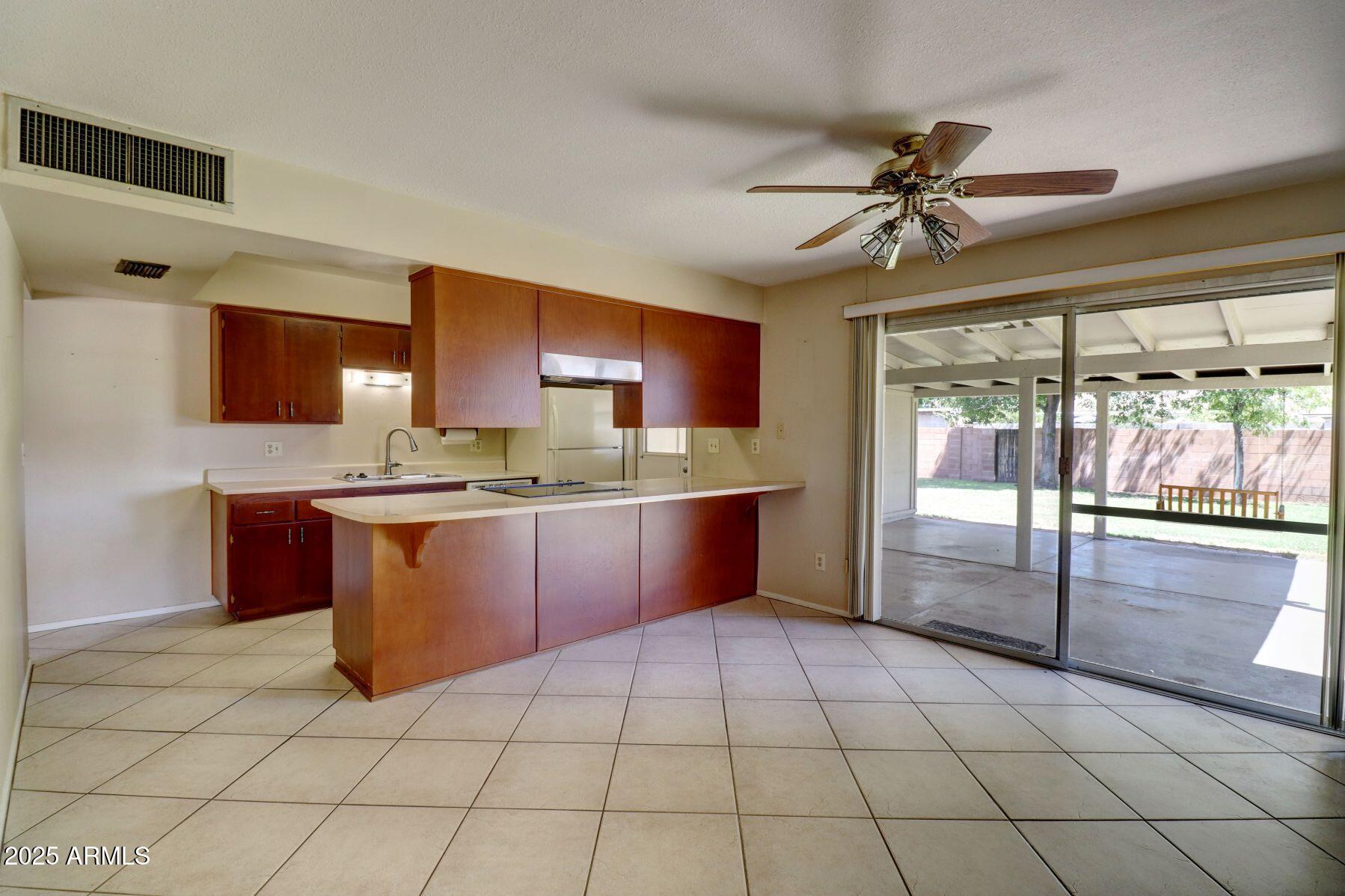 108 E Santa Cruz Drive