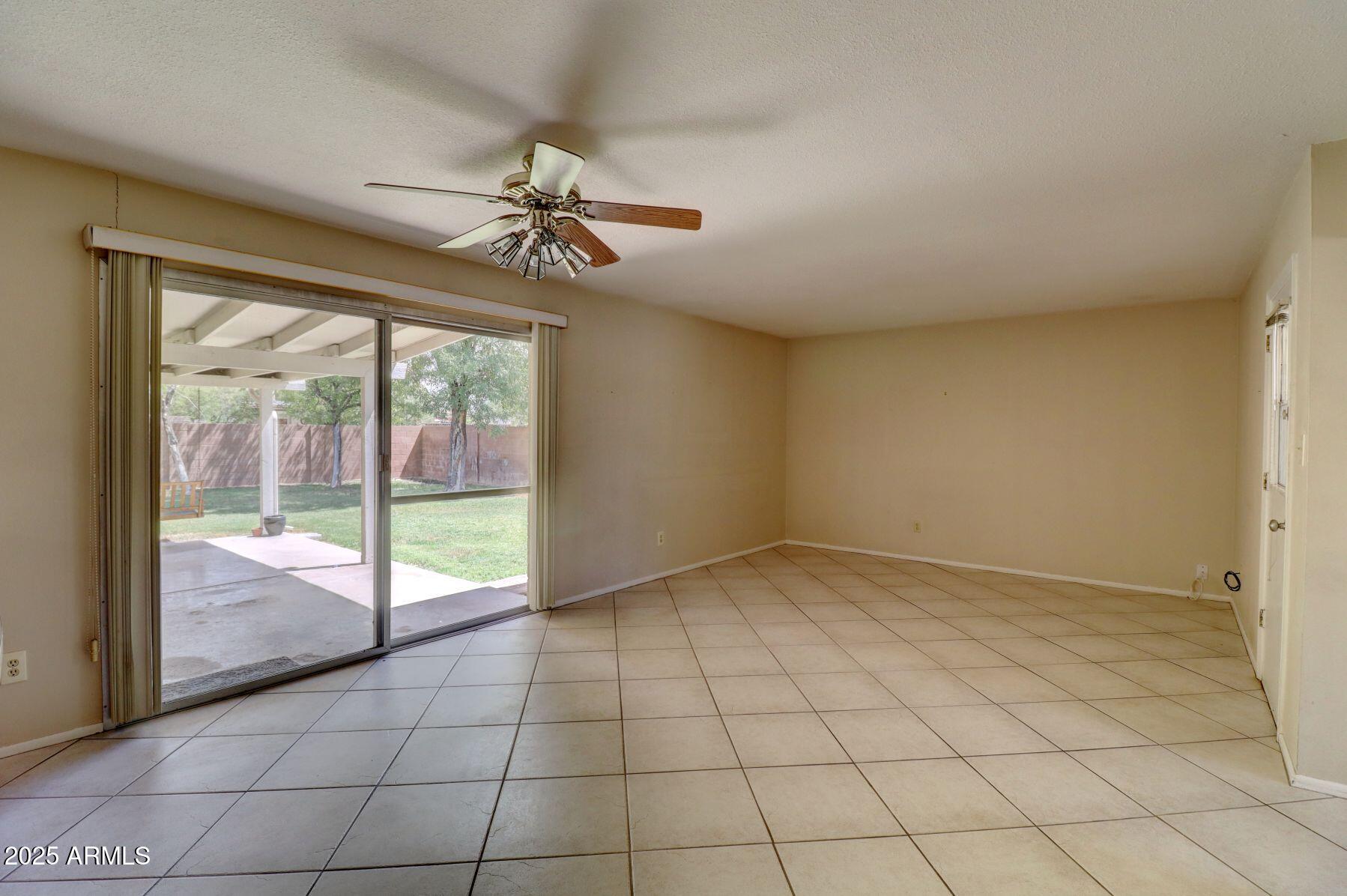 108 E Santa Cruz Drive