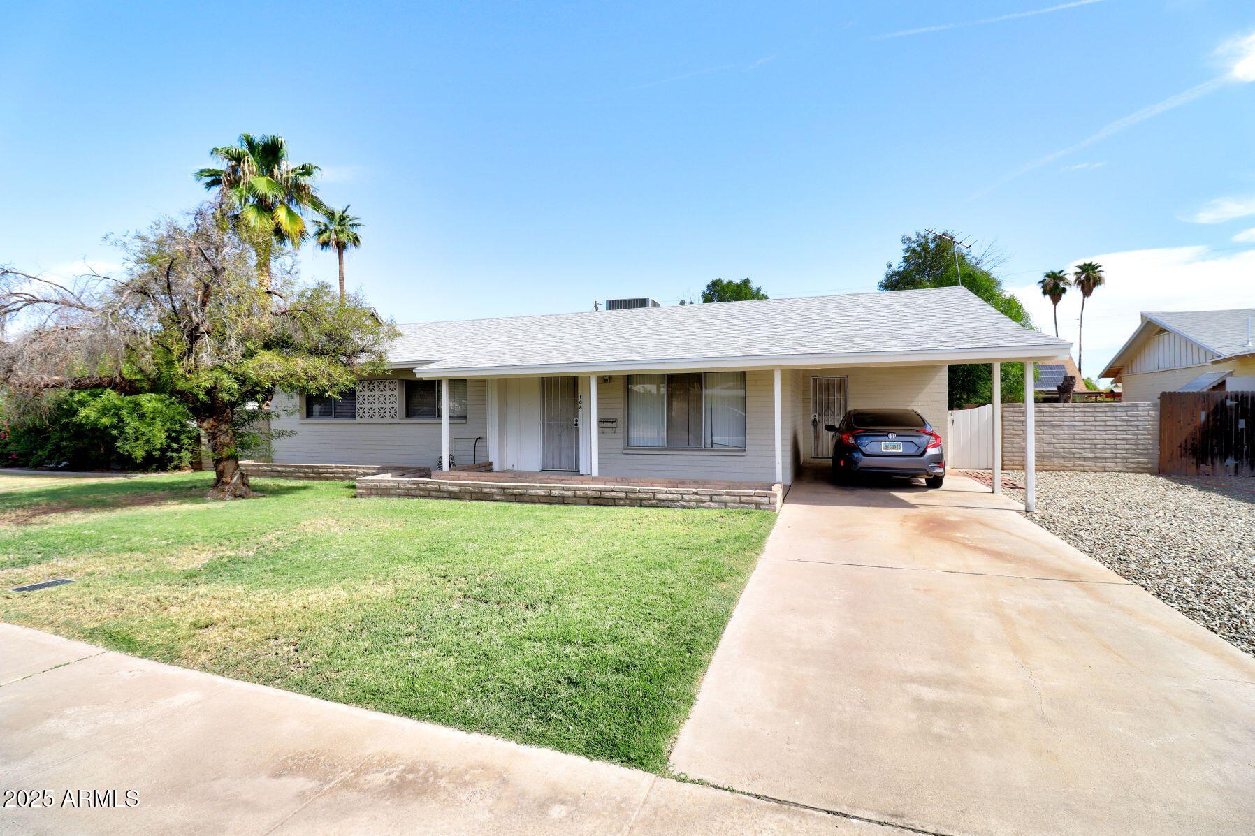 108 E Santa Cruz Drive