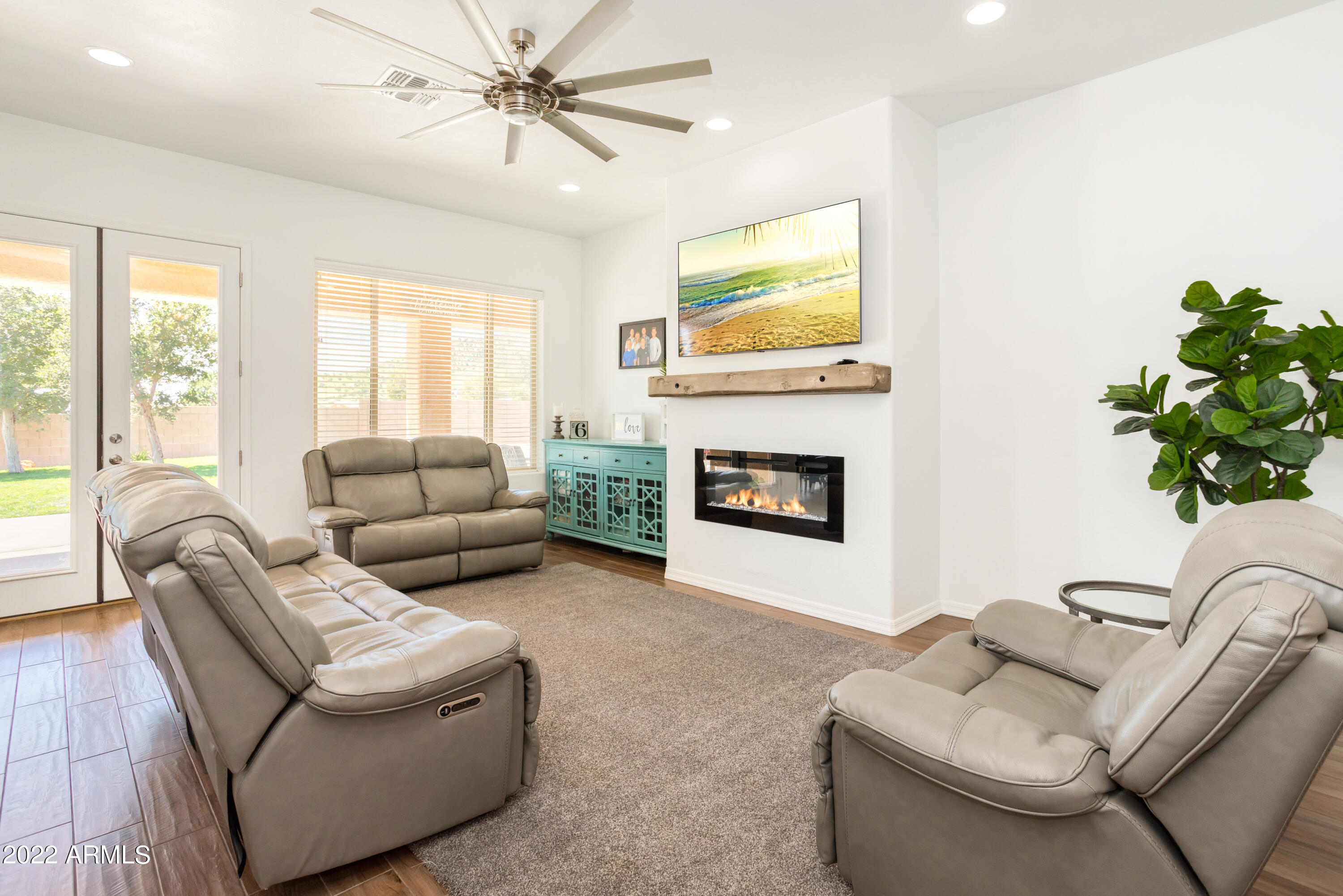 KINGS RANCH AT CORONADO - Residential