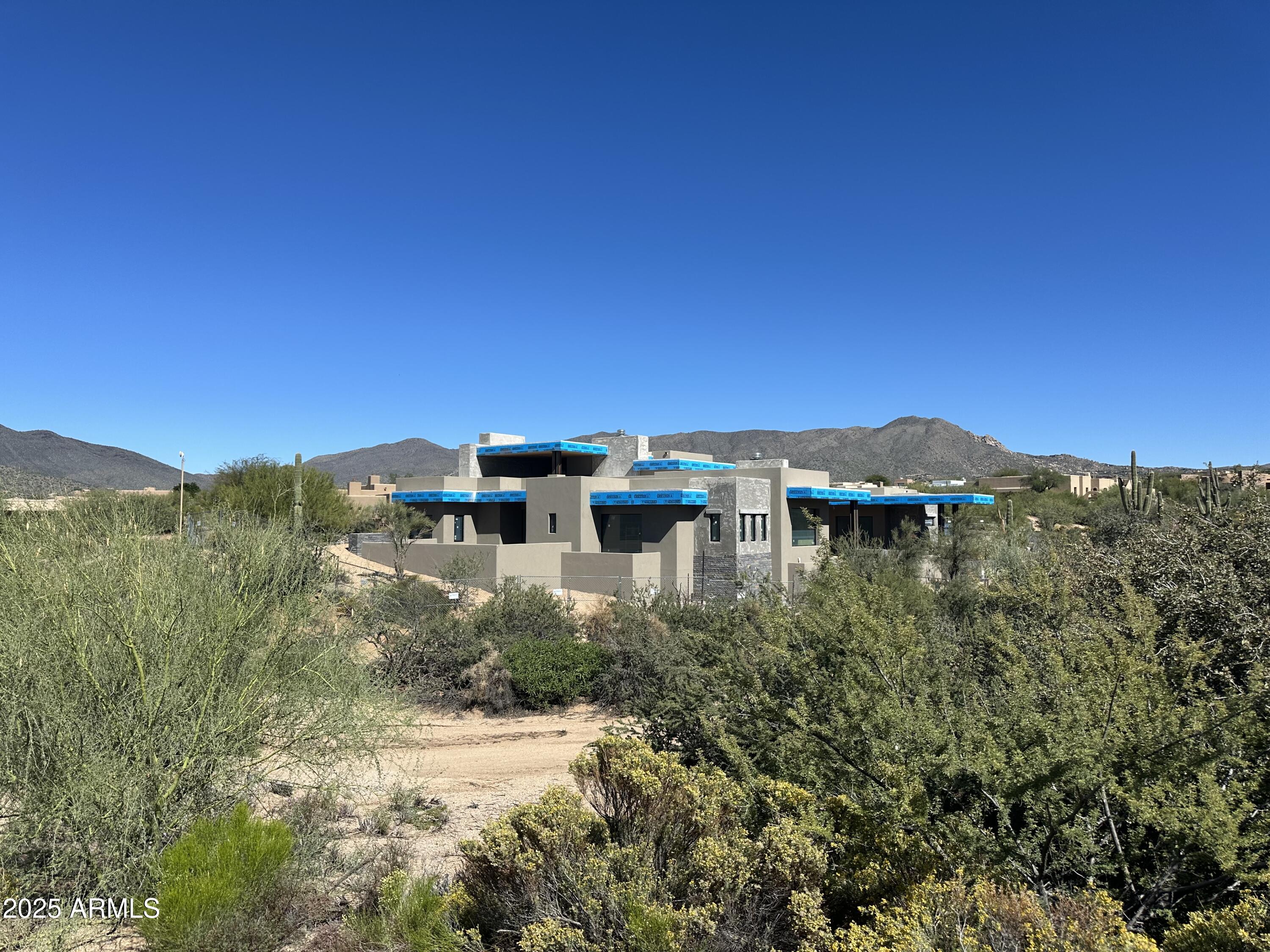 10023 E FILAREE Lane