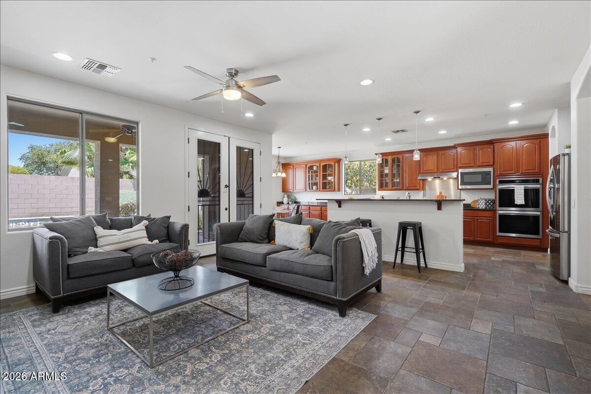 15330 W ROMA Avenue