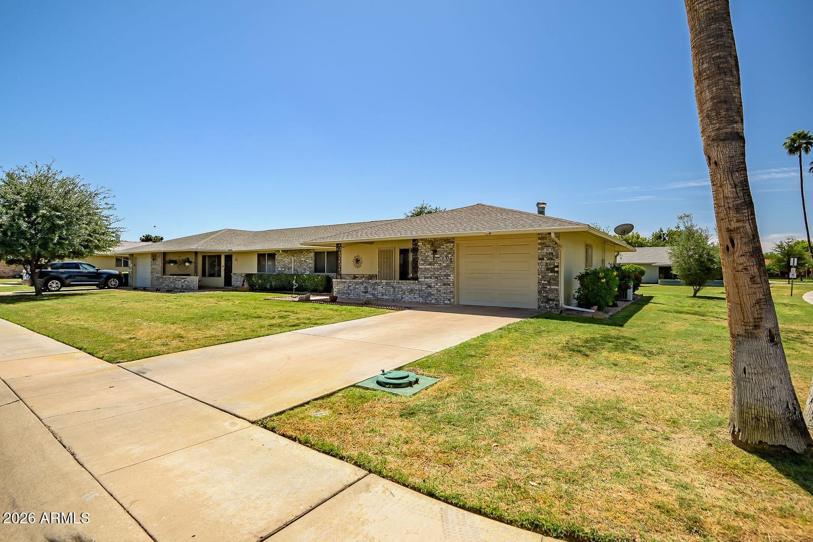 9613 W OAK RIDGE Drive