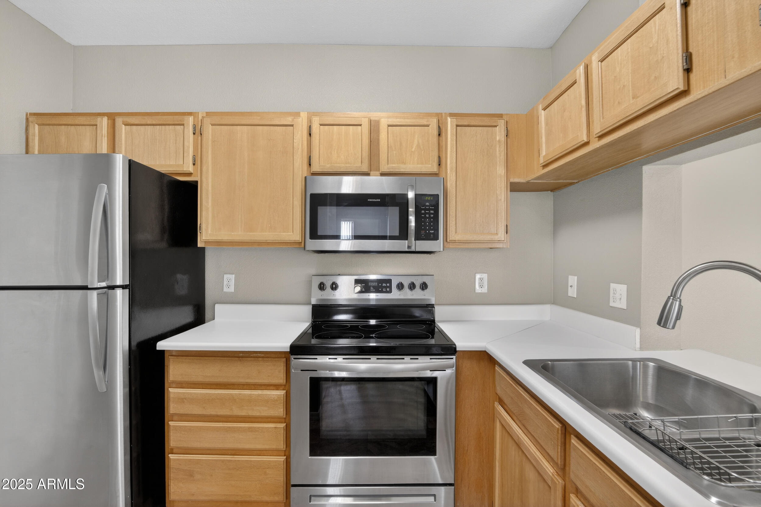 5401 E VAN BUREN Street 2022