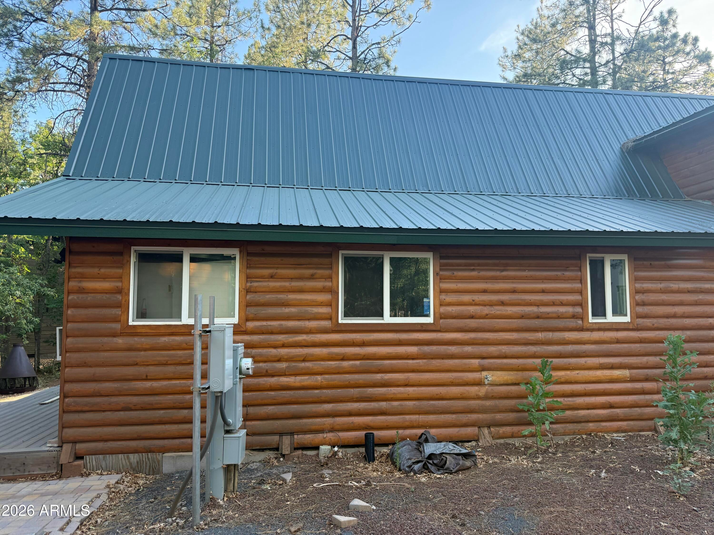 4220 PINETREE Lane