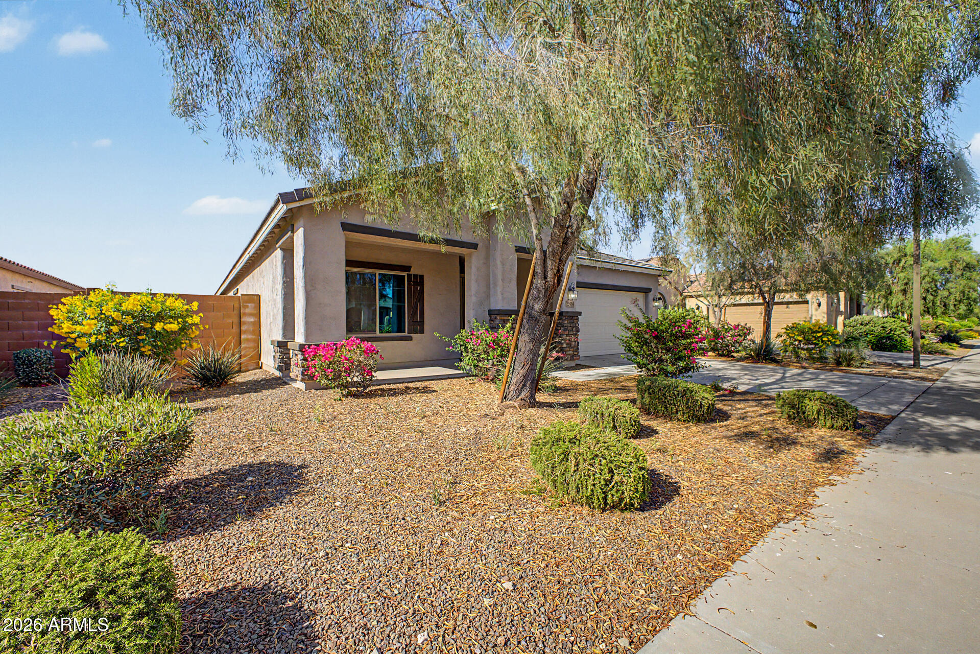 25994 W ORAIBI Drive
