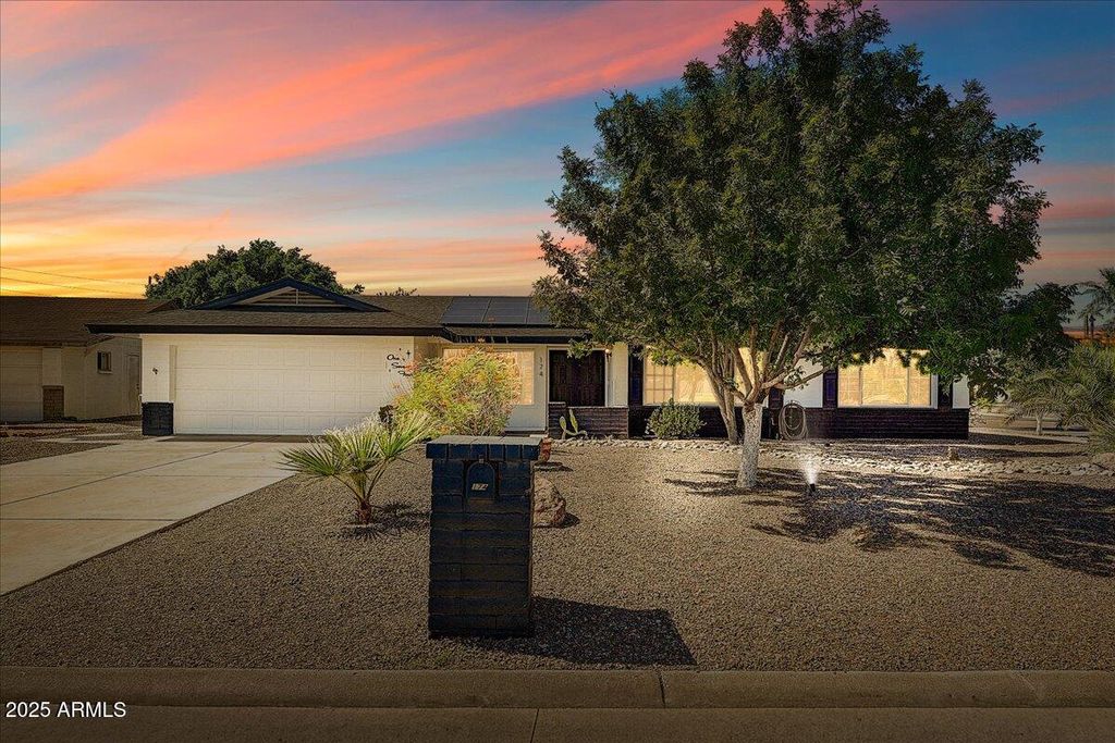Photo of 174 S Sagebrush Circle, Litchfield Park, AZ 85340 (MLS # 6927861)