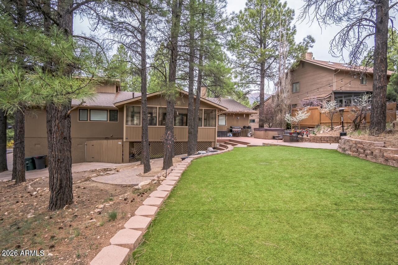 4362 E BURNING TREE Loop