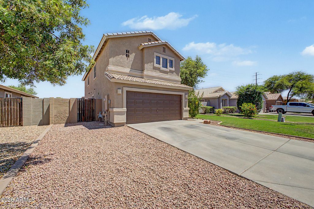 Photo of 3837 S Joshua Tree Lane, Gilbert, AZ 85297 (MLS # 7032027)