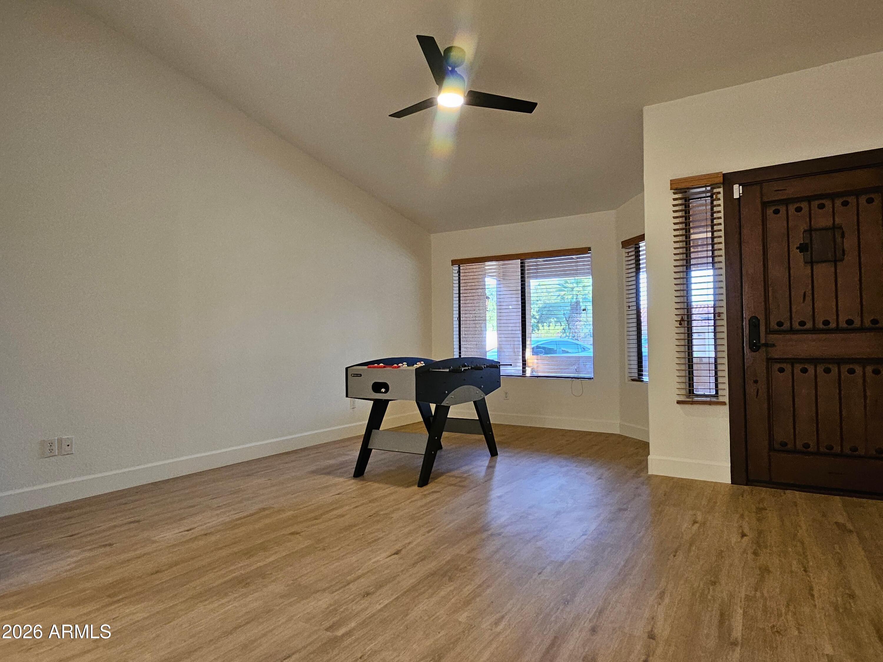 5104 W CHRISTY Drive