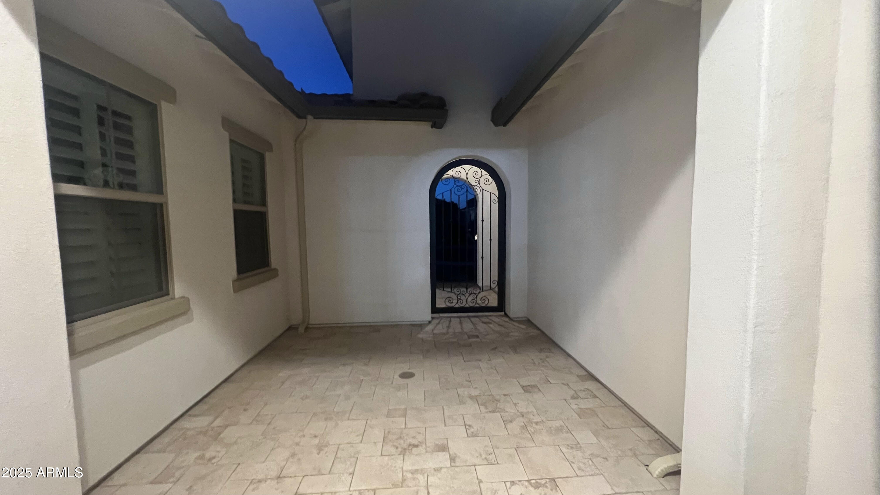 2121 E AQUARIUS Place
