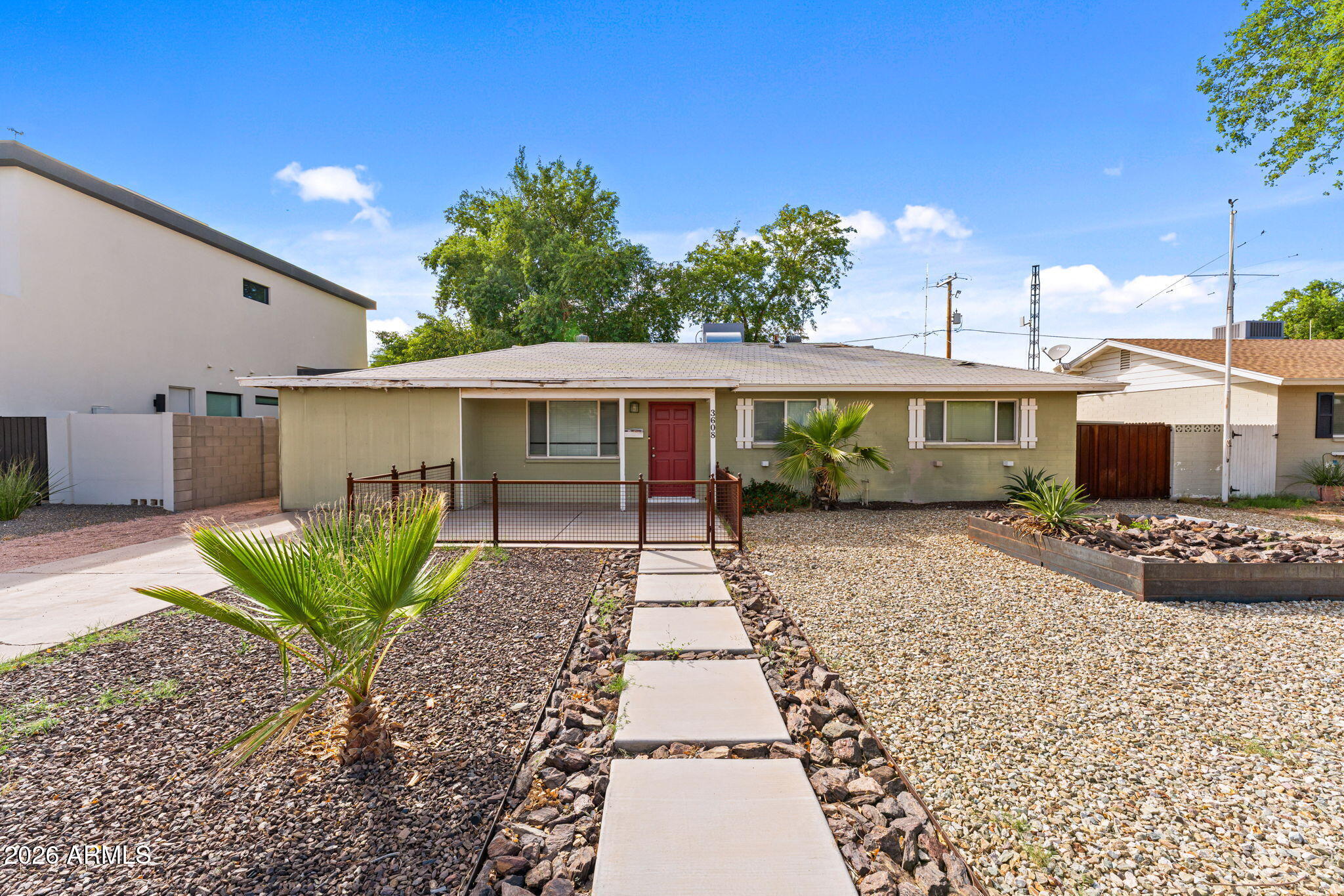 3608 N NAVAJO Trail