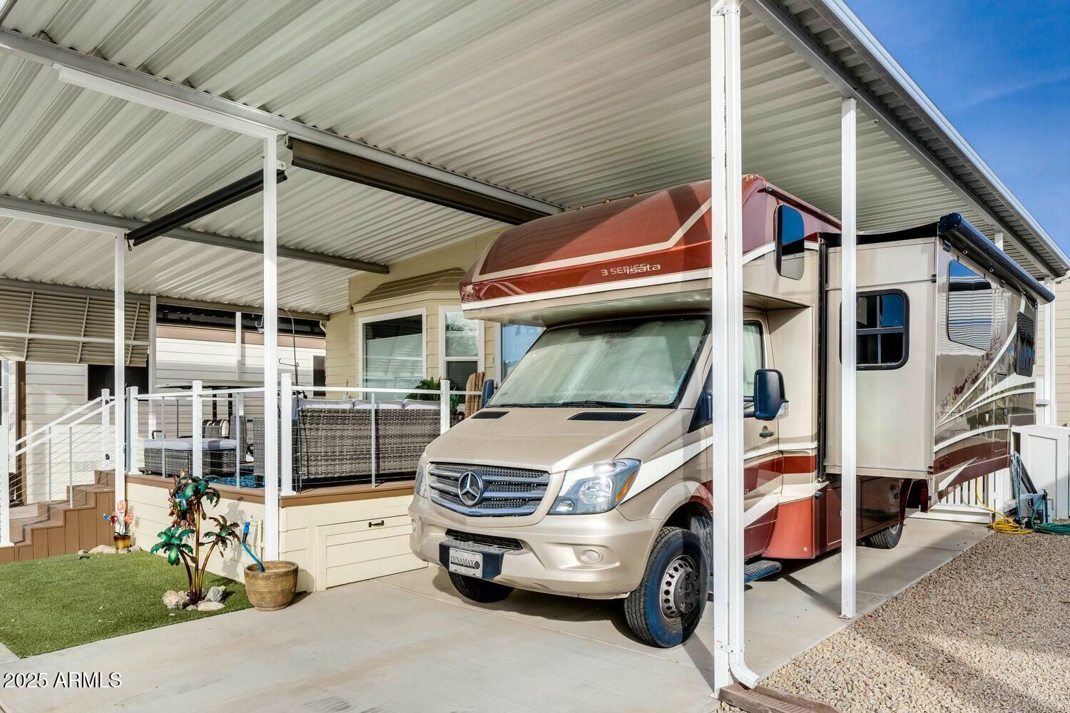 17200 W BELL Road 903