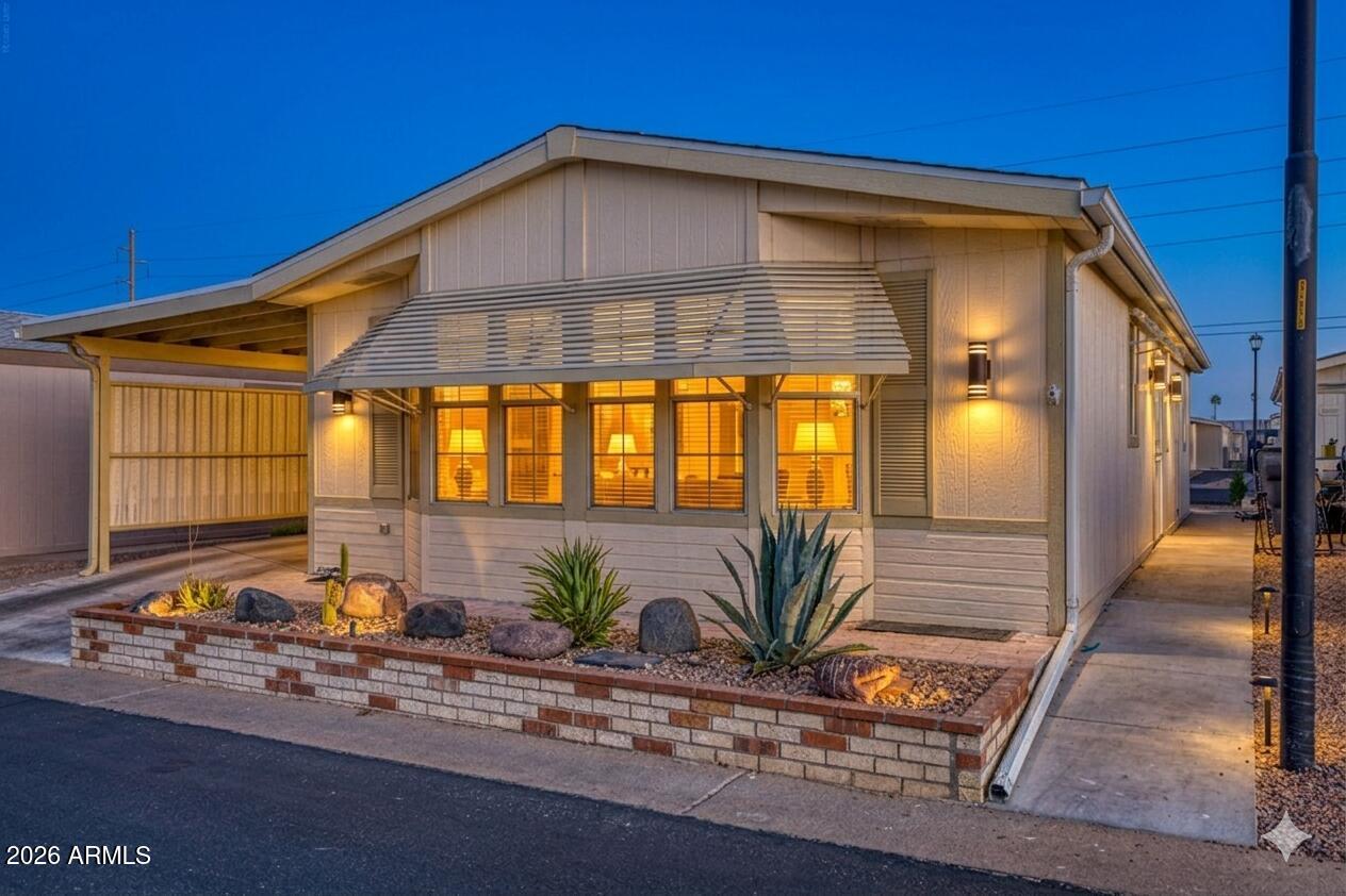 5735 E MCDOWELL Road 92