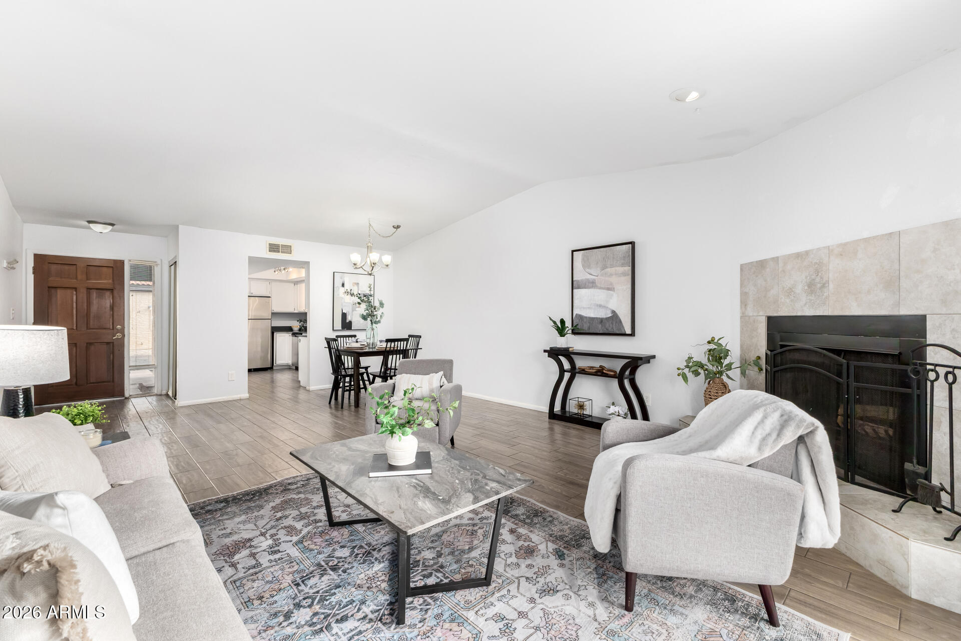 3033 N 37TH Street 1