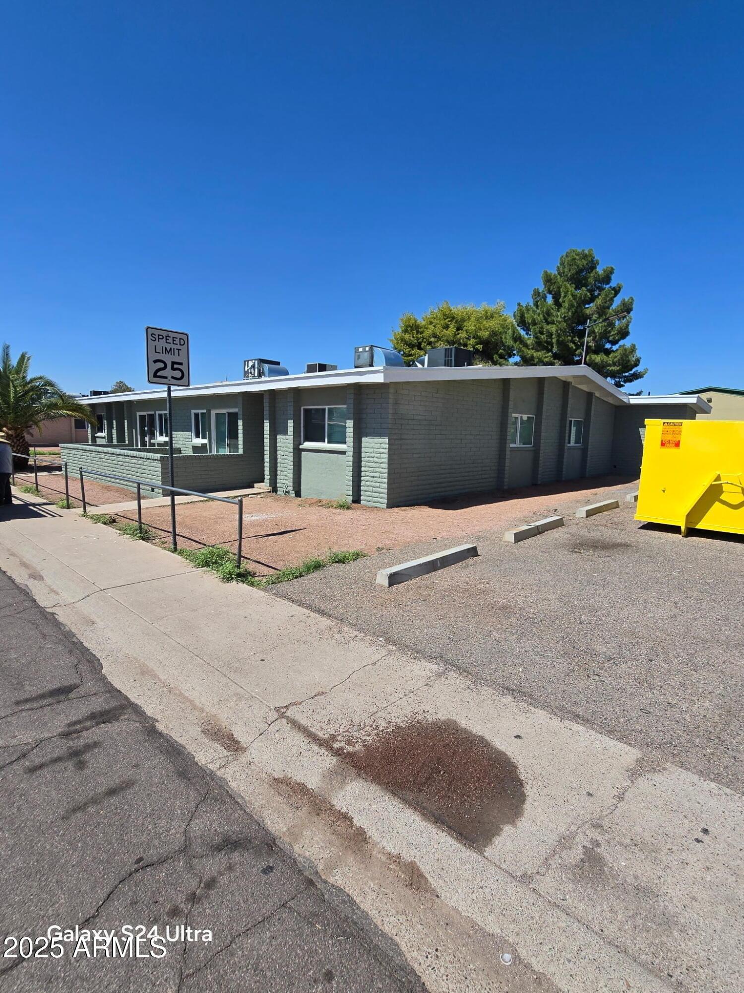 5926 W Rose Lane Apt A