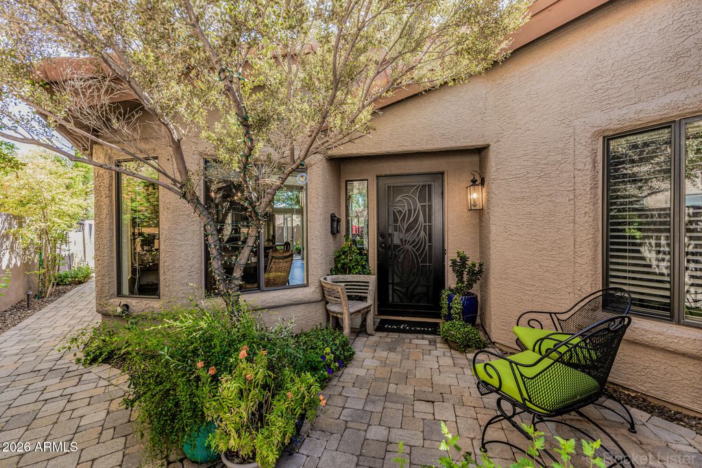 Photo of 9109 S Grandview Drive, Tempe, AZ 85284 (MLS # 6994669)