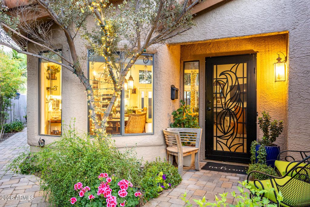 Photo of 9109 S Grandview Drive, Tempe, AZ 85284 (MLS # 6994669)