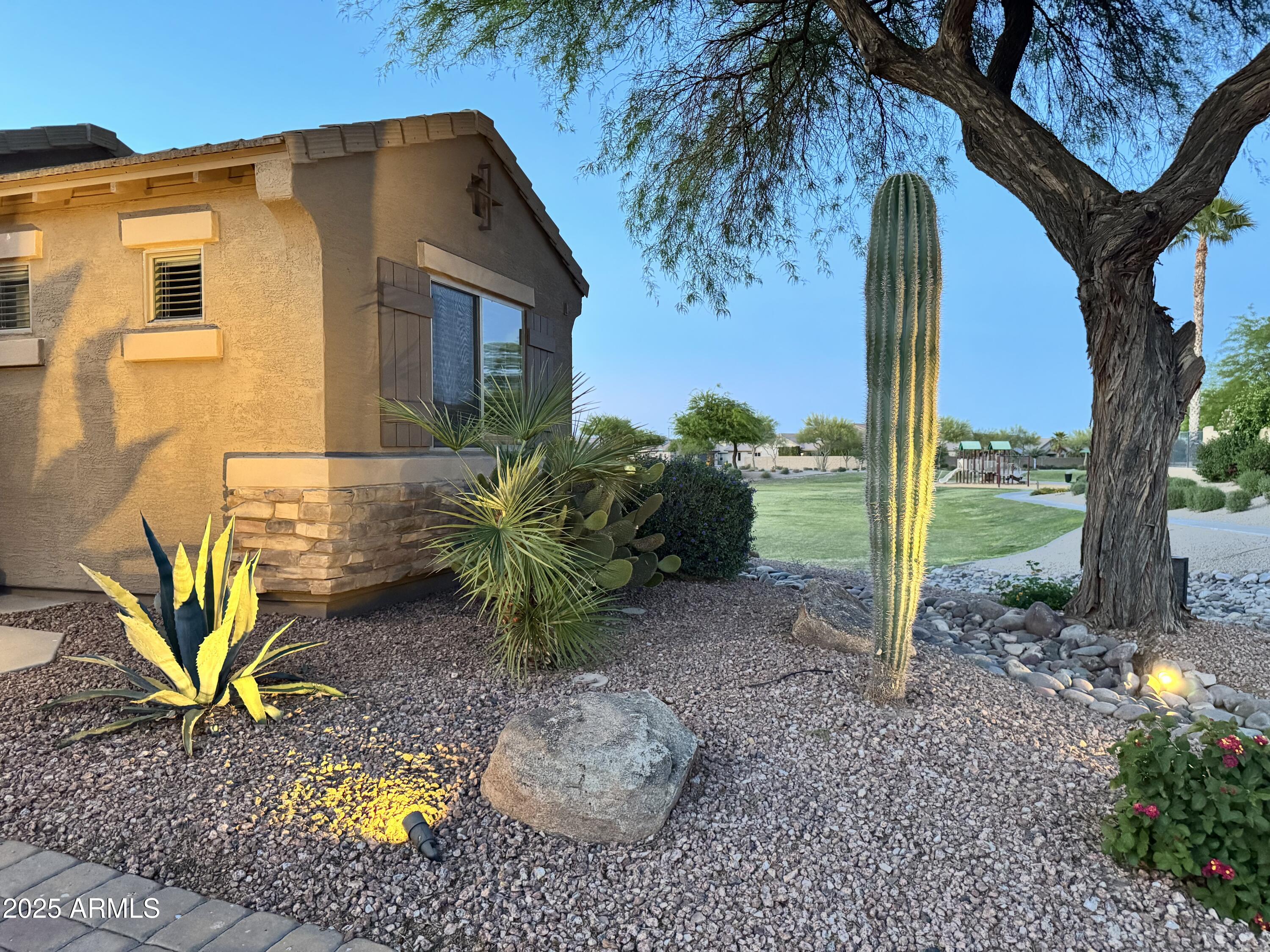 2 W PASTURE CANYON Drive