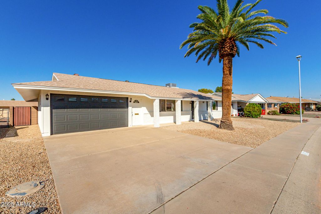 Photo of 10724 W Camelot Circle, Sun City, AZ 85351 (MLS # 6951625)